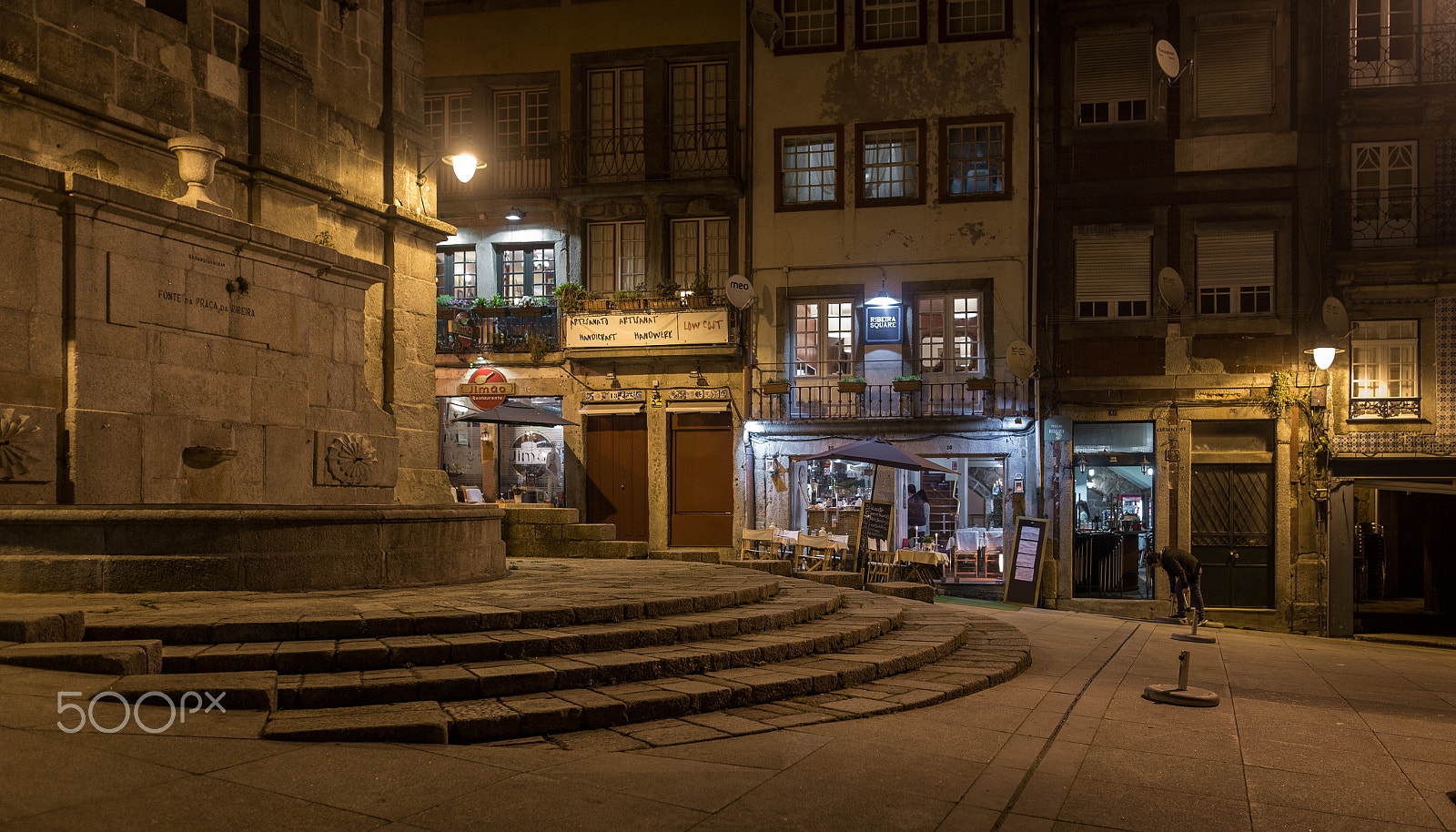 Canon EOS 6D + Sigma 24mm F1.4 DG HSM Art sample photo. Porto⏐streets by night photography
