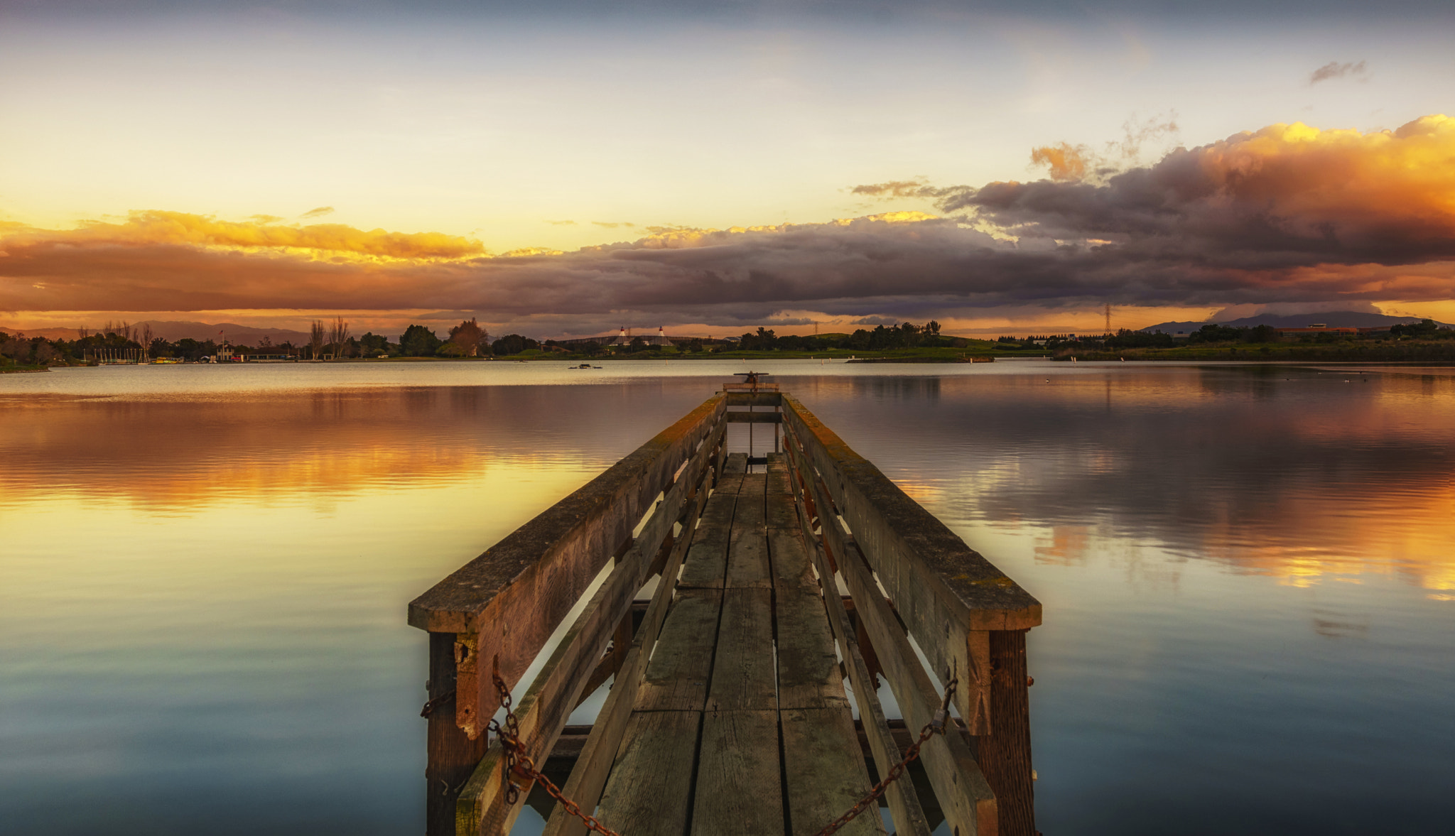 Sony a6300 + Canon EF 17-40mm F4L USM sample photo. The lake at sunset photography