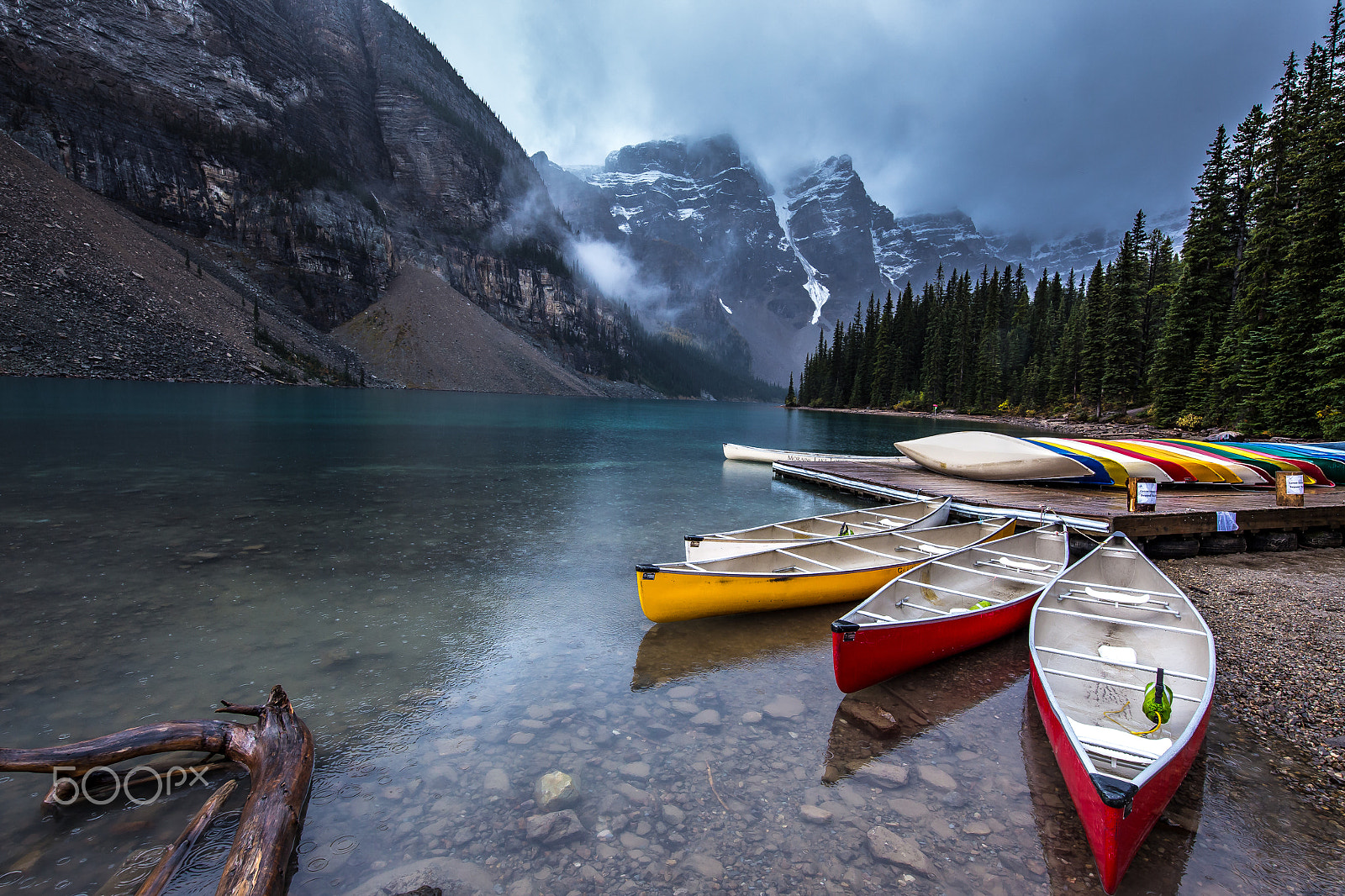 Canon EOS 6D + Canon EF 11-24mm F4L USM sample photo. Morraine lake photography