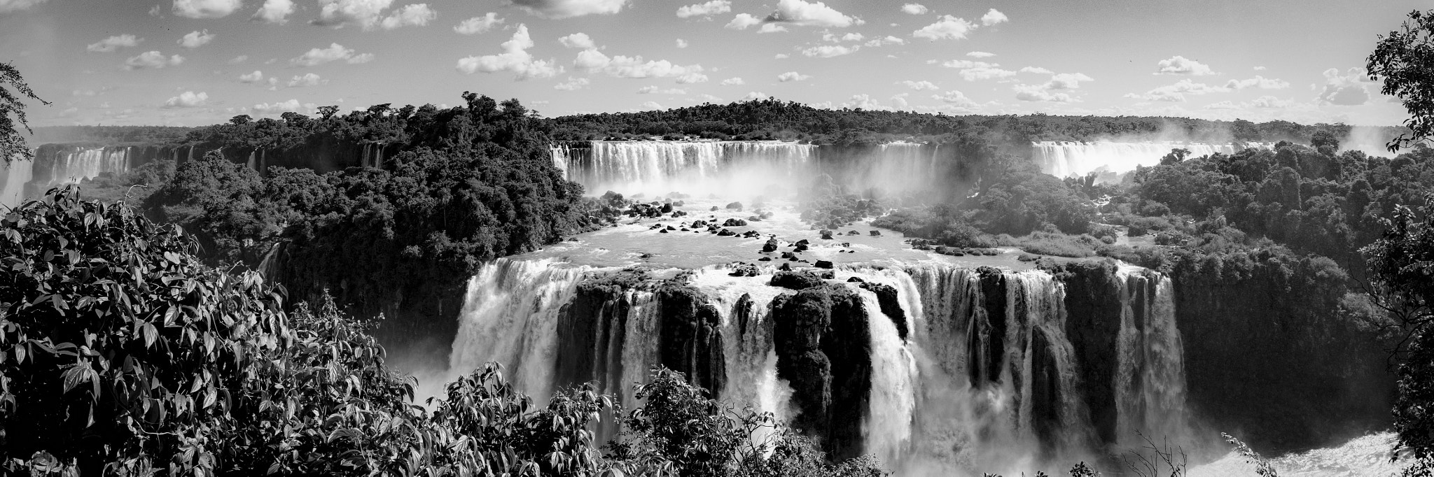 Sigma 17-70mm F2.8-4 DC Macro OS HSM | C sample photo. Cataratas do iguaçu - brasil photography