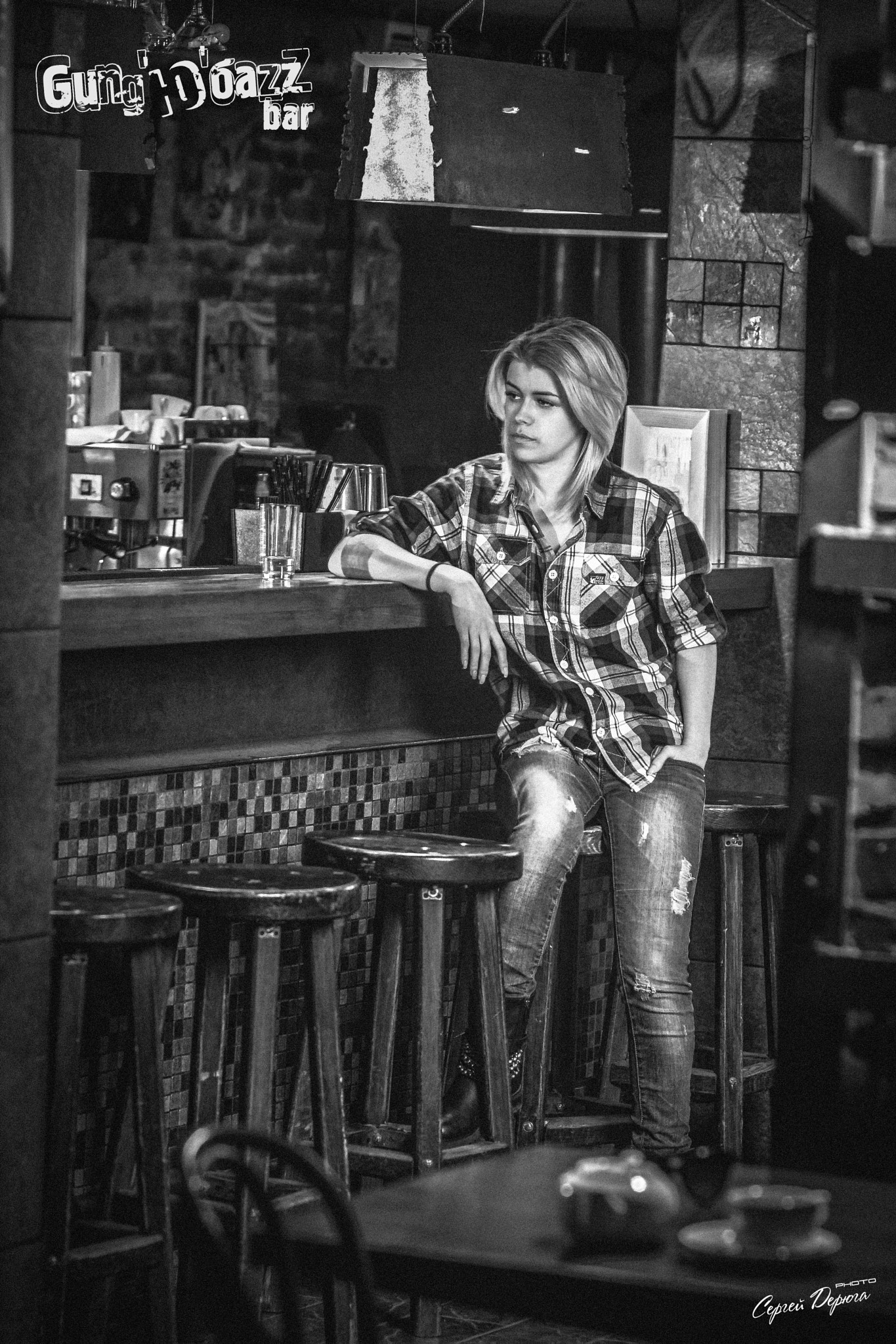 Nikon AF Nikkor 85mm F1.8D sample photo. Whiskey heals photography