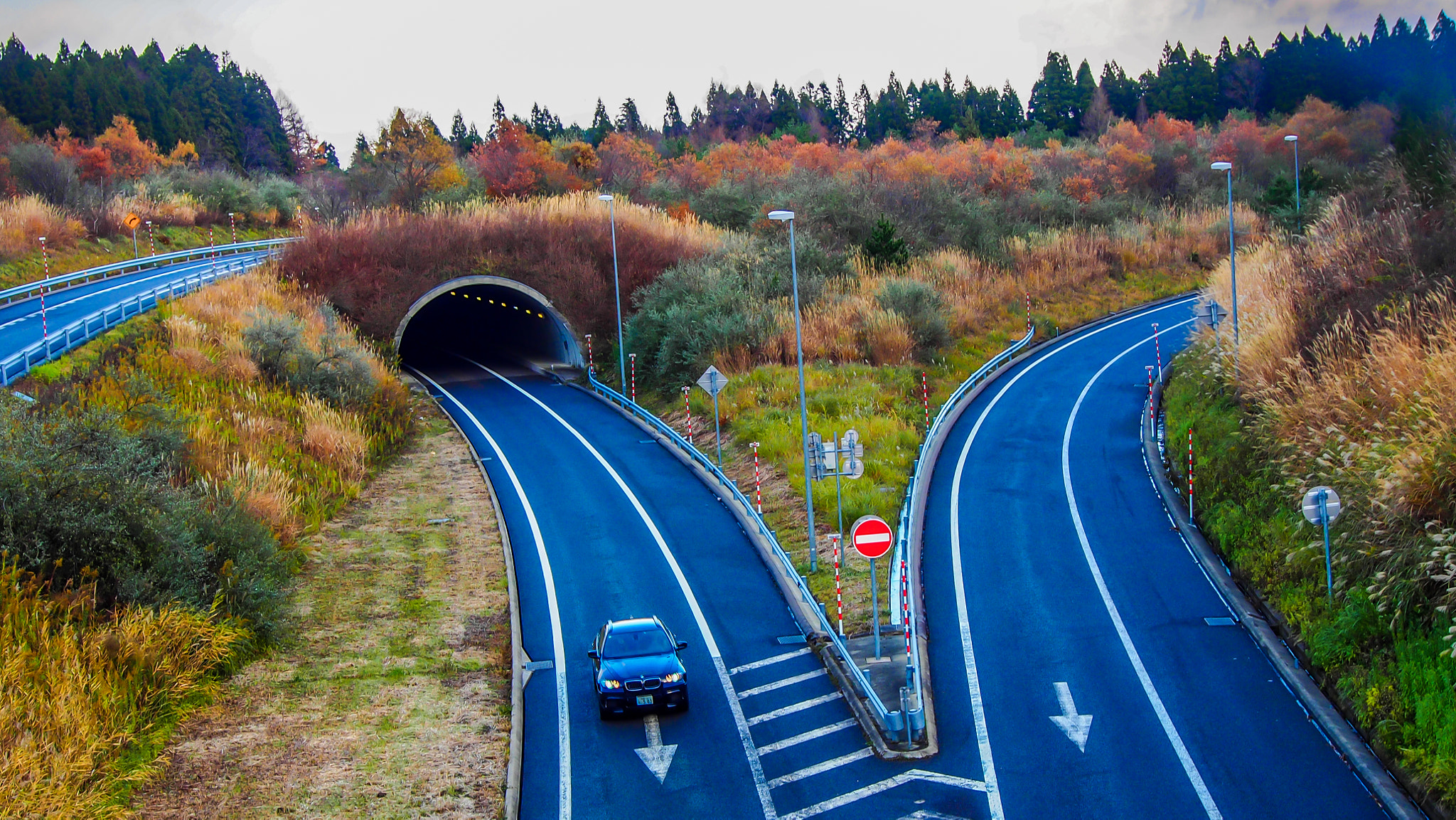 Olympus OM-D E-M5 sample photo. Junction photography