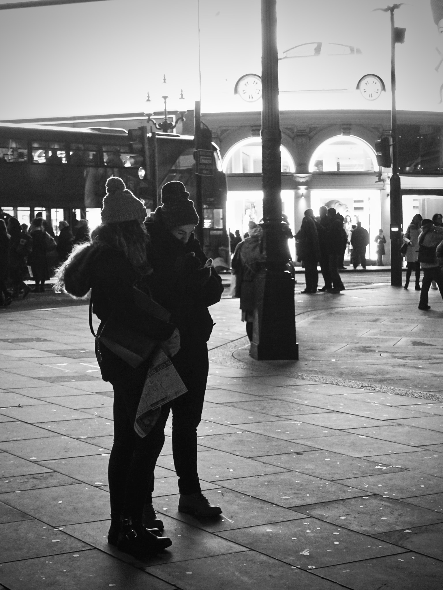 Sony Cyber-shot DSC-RX100 IV + Sony 24-70mm F1.8-2.8 sample photo. Central london, uk. photography