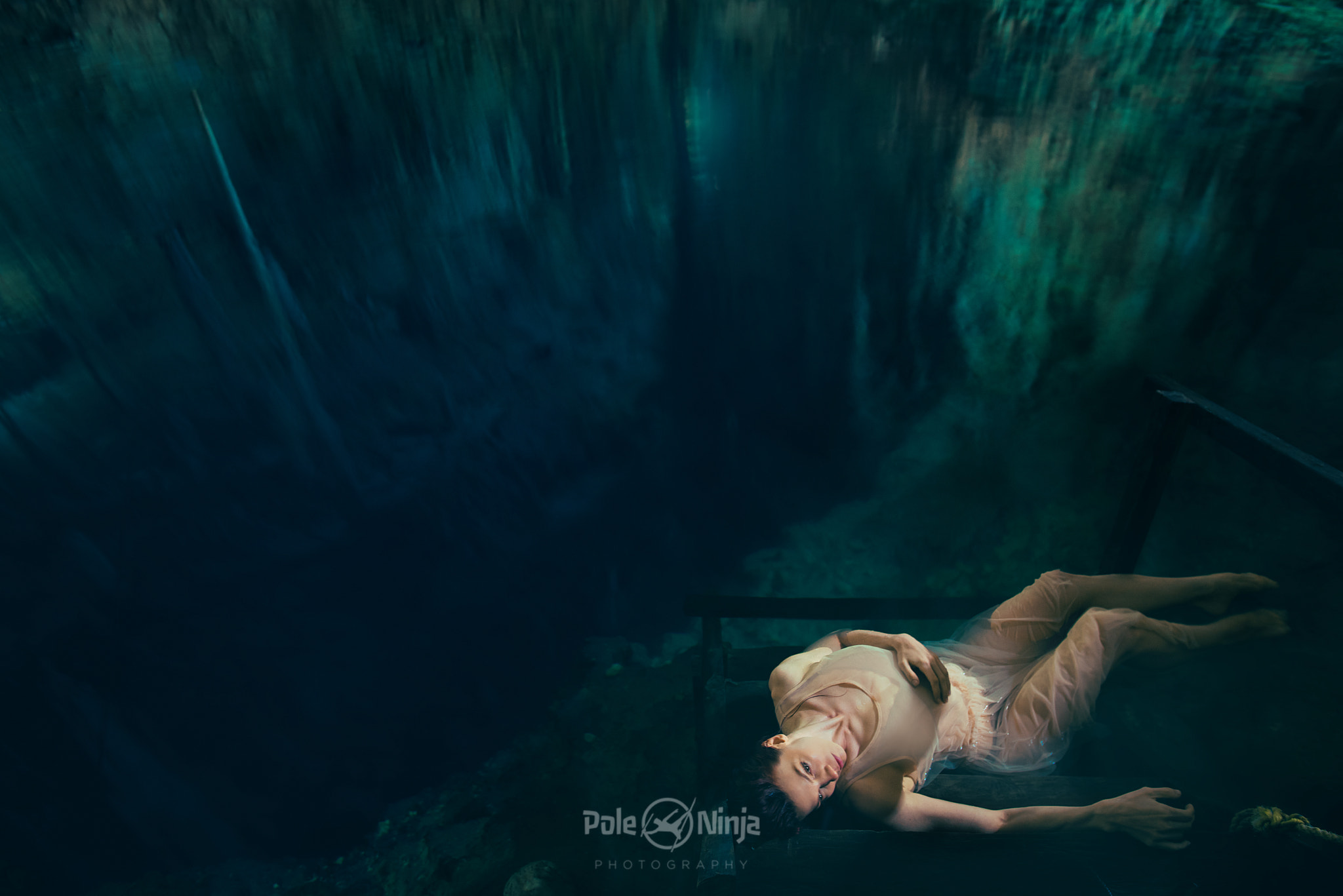 Nikon D810 + Nikon AF-S Nikkor 20mm F1.8G ED sample photo. Cenote photography