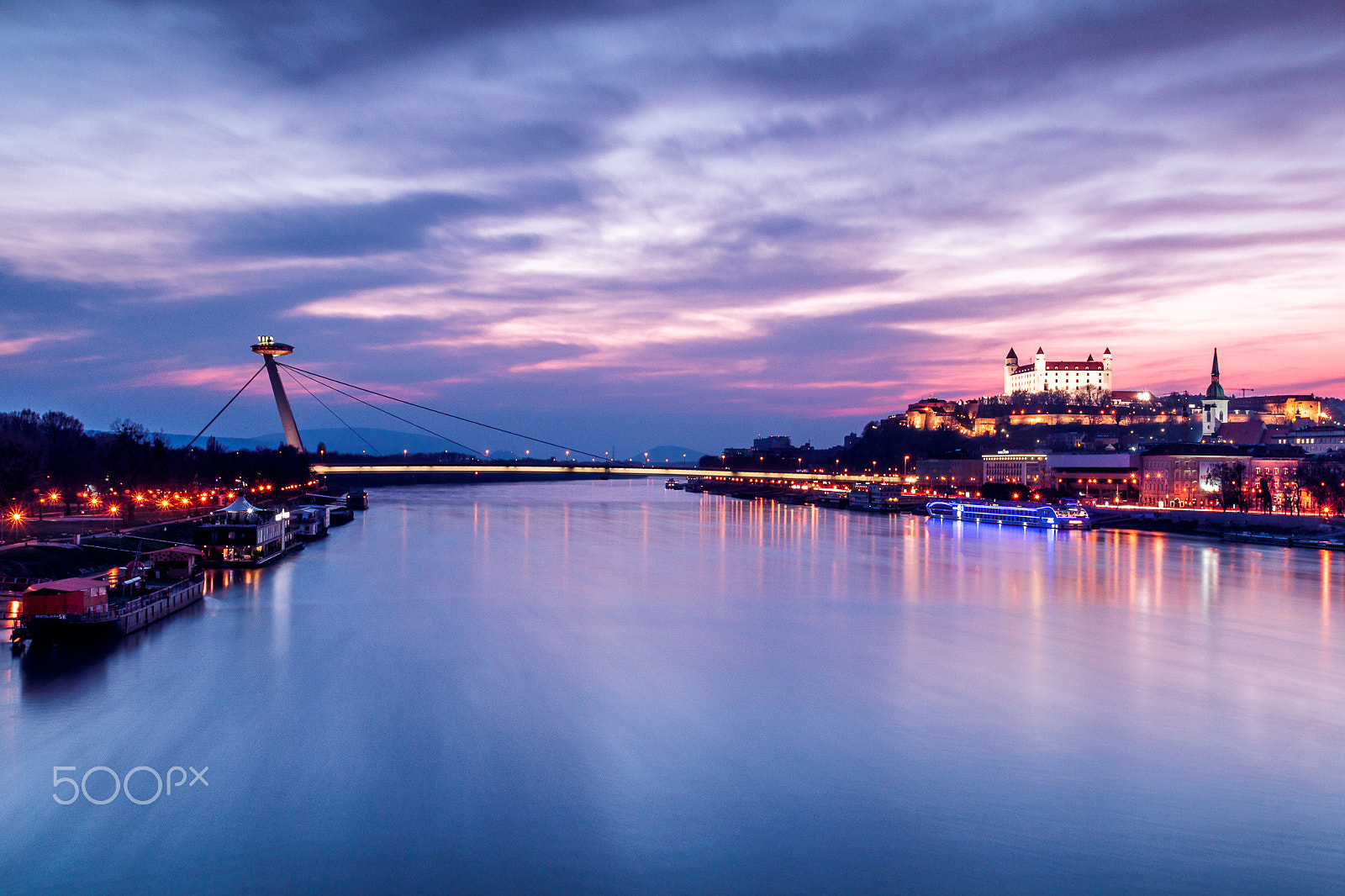Tamron SP AF 17-50mm F2.8 XR Di II LD Aspherical (IF) sample photo. Sunset over bratislava photography