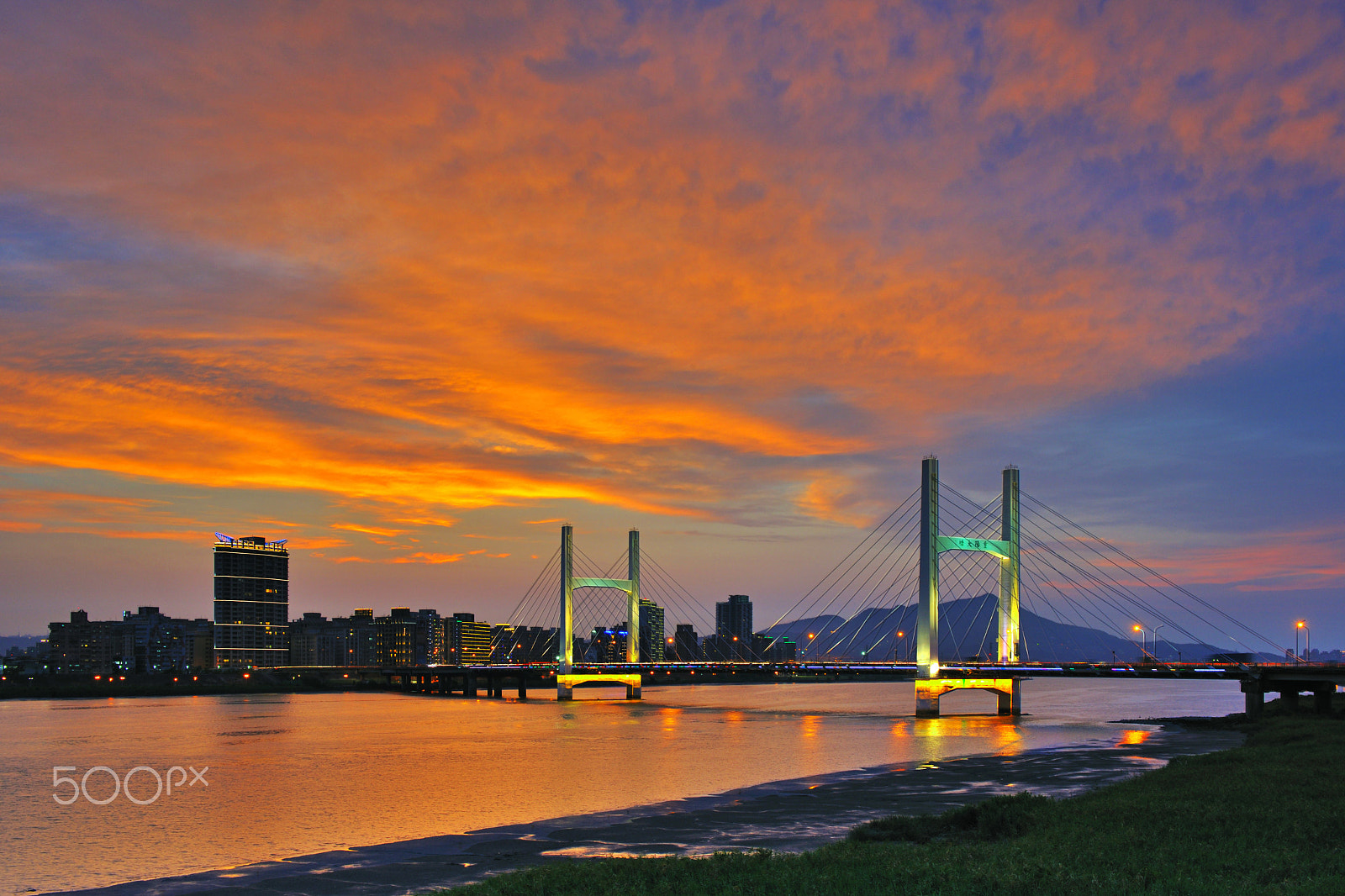 Nikon D3X sample photo. 城市,市區,建築,高樓 photography