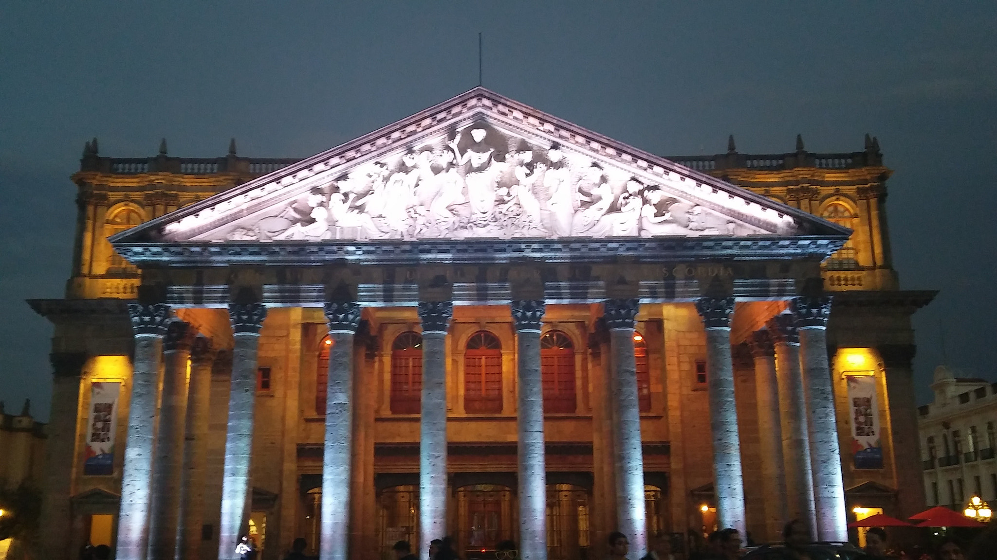 LG ZERO sample photo. Teatro degollado photography