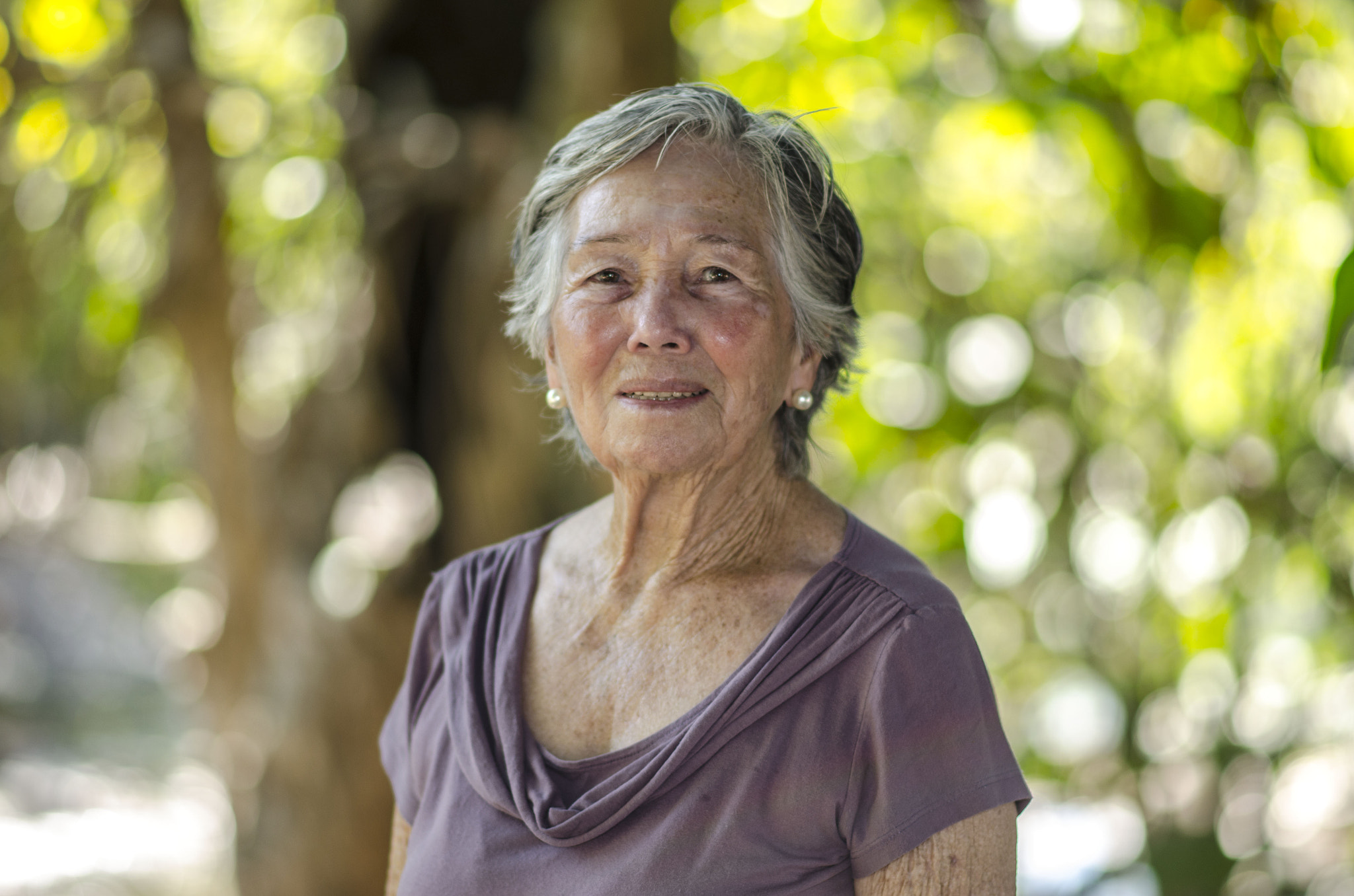 Nikon D5100 + Nikon AF-S Nikkor 85mm F1.8G sample photo. Old woman by linharesdapvuy photography