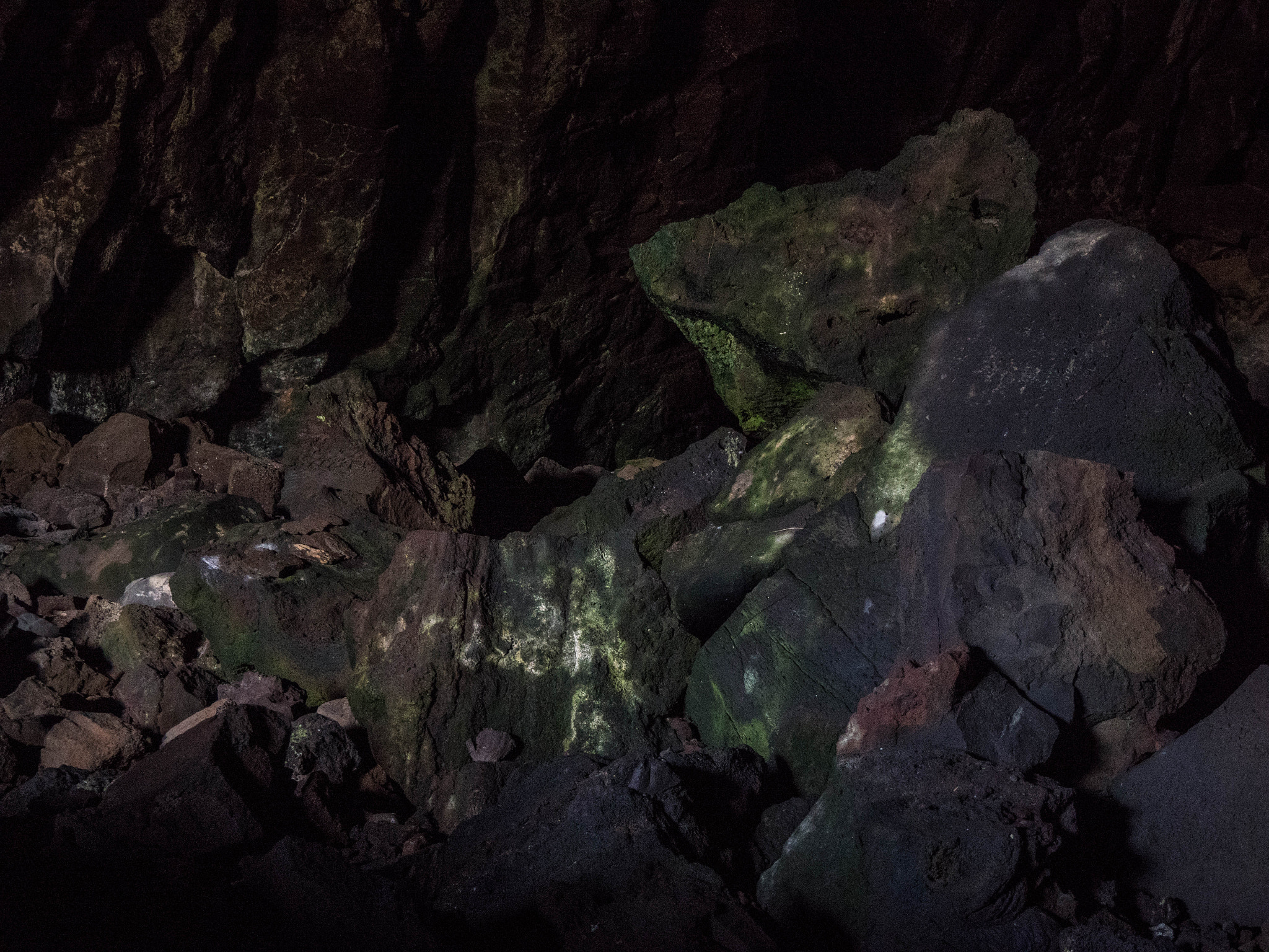 Panasonic Lumix DMC-GX8 sample photo. -1702_caves018018.jpg photography
