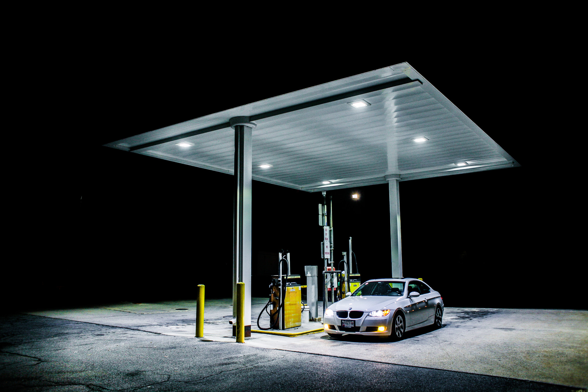 Canon EF 28mm F1.8 USM sample photo. Bmw photography