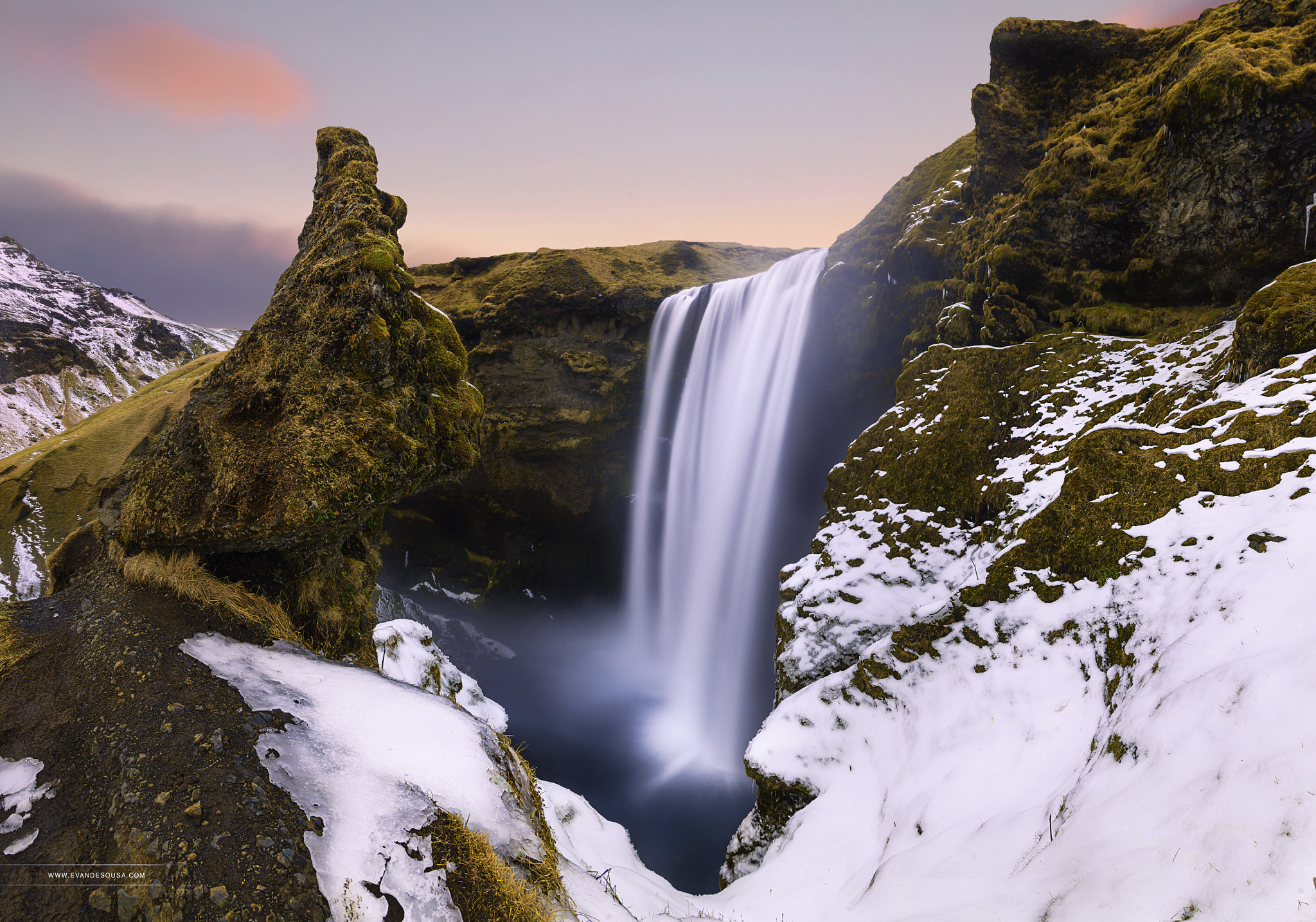 Tokina AT-X 17-35mm F4 Pro FX sample photo. Skogafoss - into the wild photography