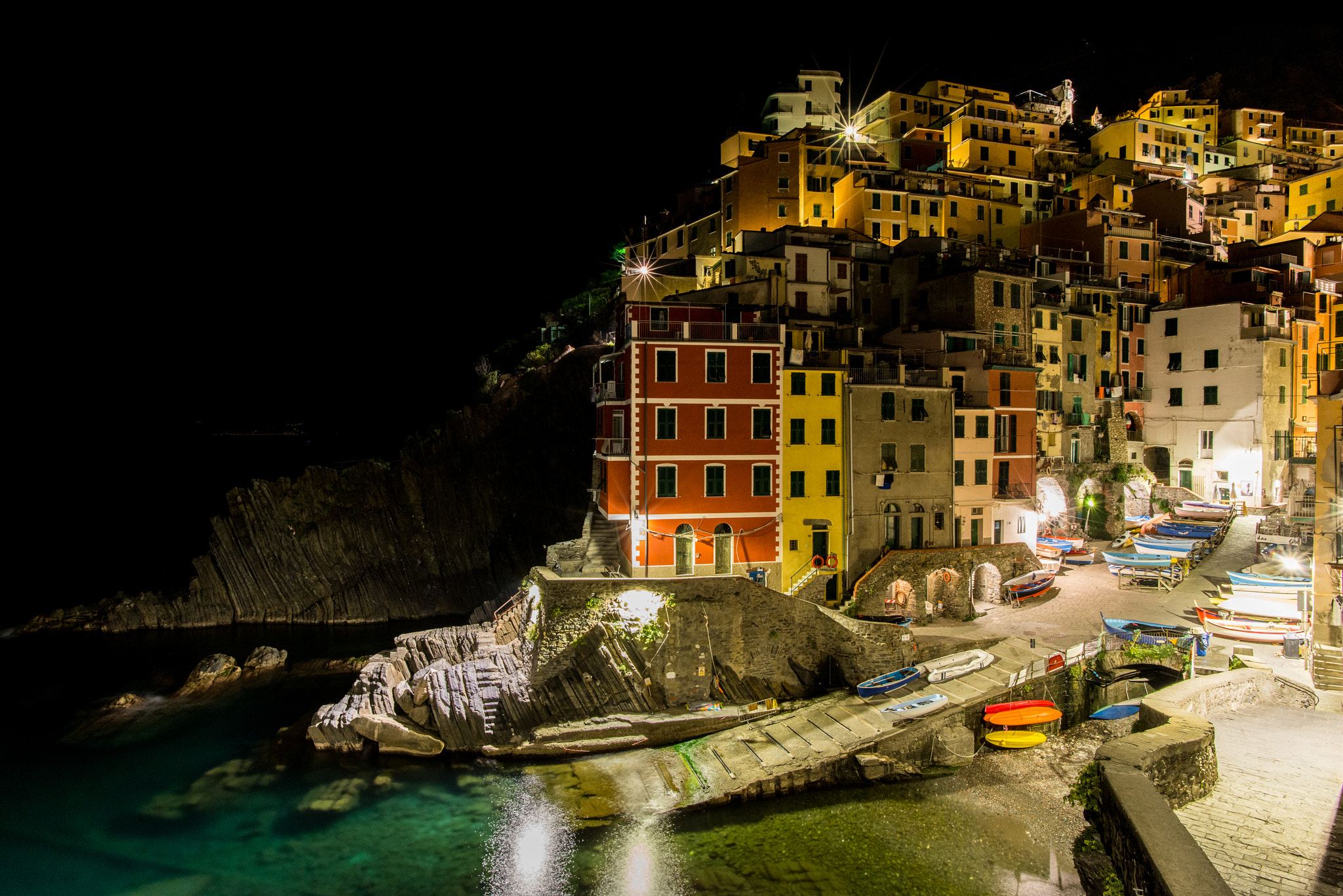 Nikon D800 + Nikon AF-S Nikkor 20mm F1.8G ED sample photo. Riomaggiore photography