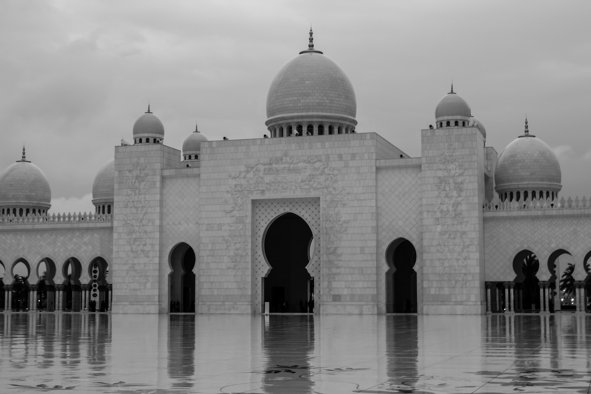 Canon EF-S 17-55mm F2.8 IS USM sample photo. Sheikh zayed grand mosque photography