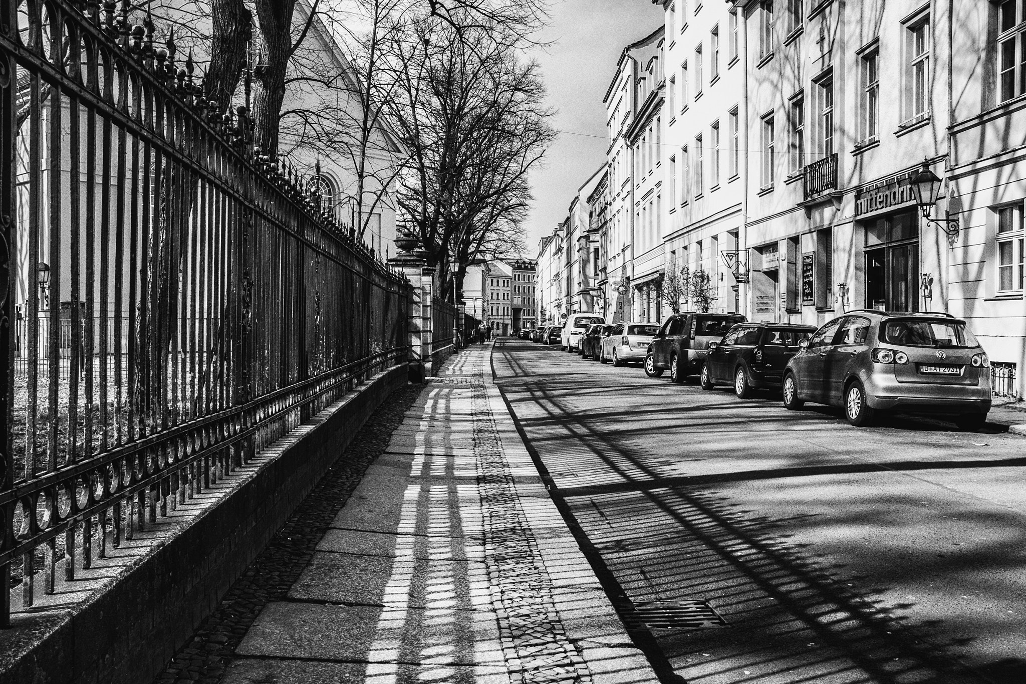 Fujifilm XF 23mm F2 R WR sample photo. Shadows photography