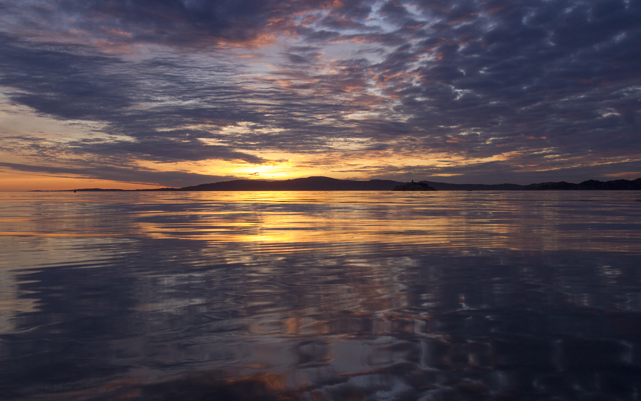 Sigma 24mm F1.4 DG HSM Art sample photo. Reflections photography
