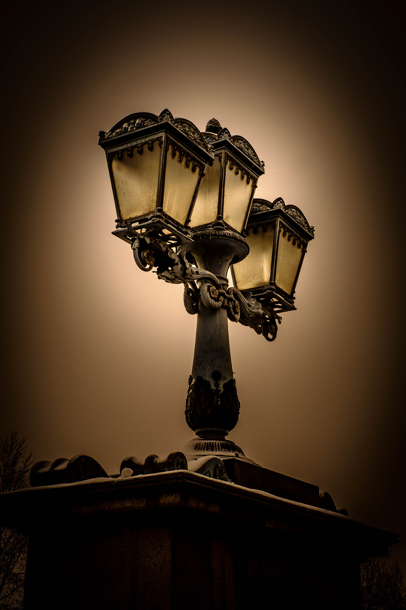 Fujifilm X-Pro1 + Fujifilm XF 35mm F1.4 R sample photo. Old lamps photography