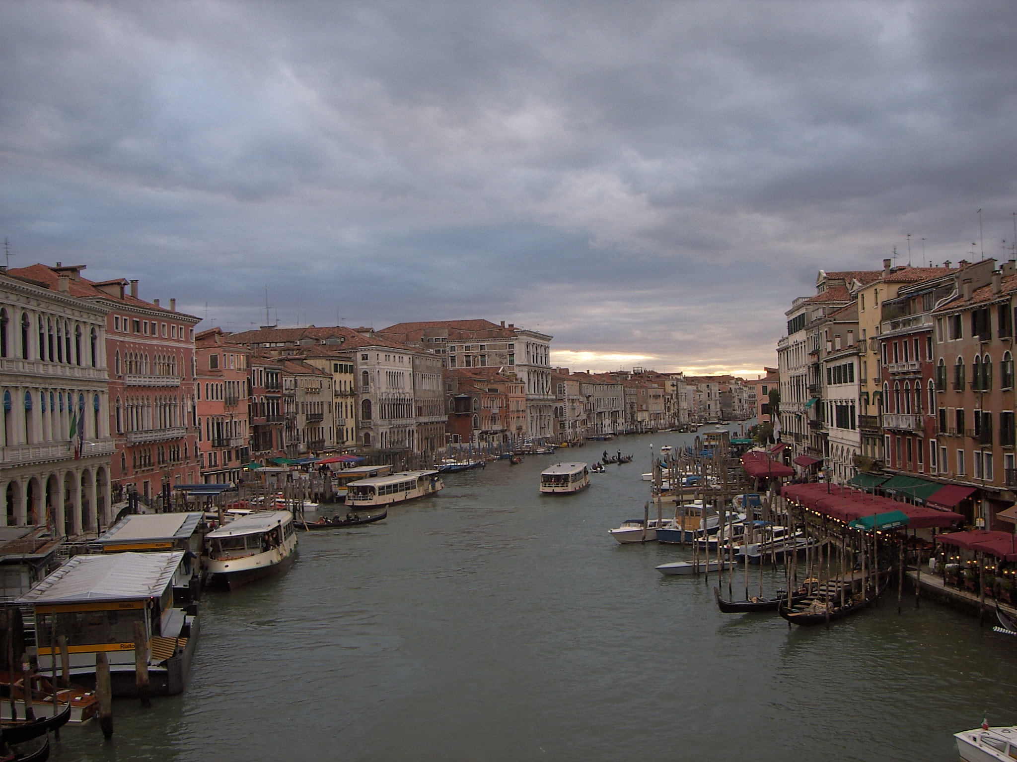 Samsung VP-MS11 sample photo. Venice photography