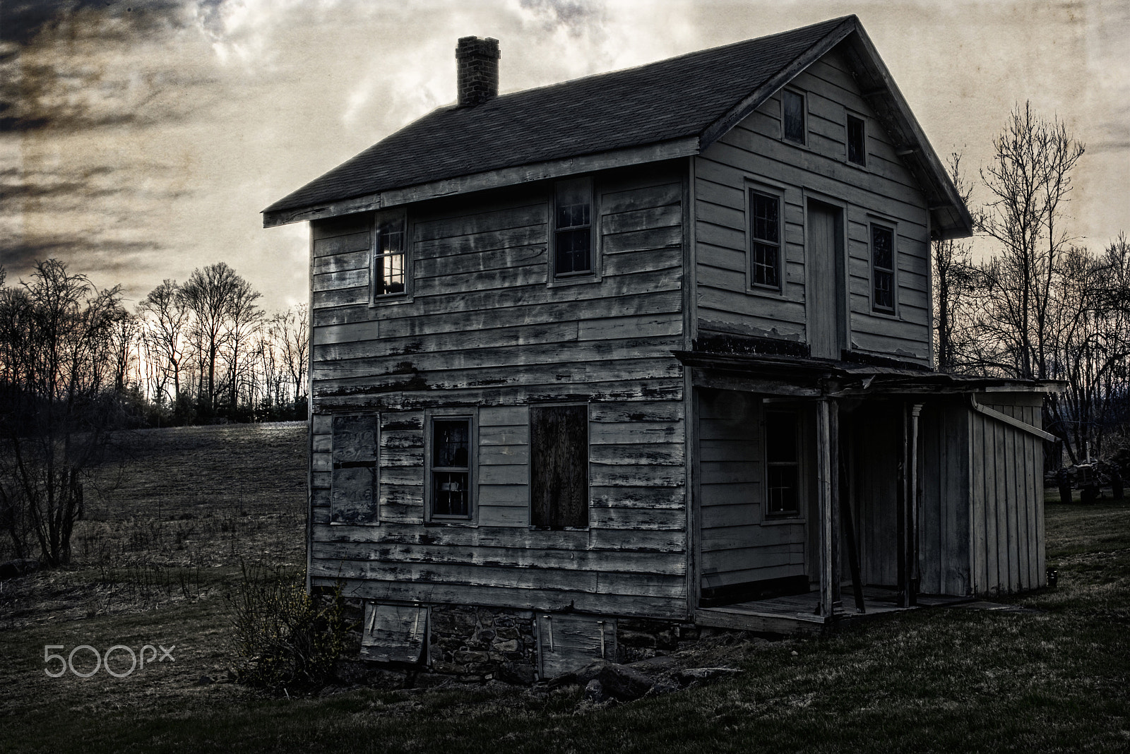 Nikon AF-S Nikkor 24-70mm F2.8G ED sample photo. Abandoned farm house photography