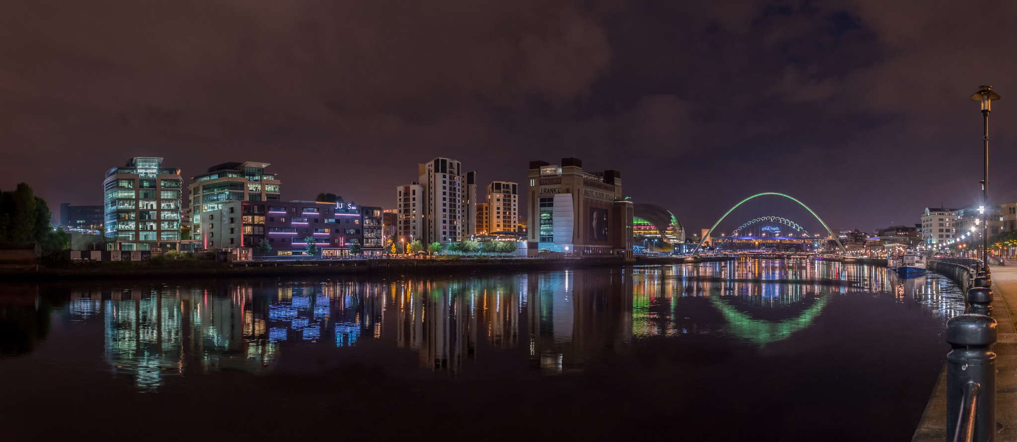 Nikon D5500 sample photo. The quayside, newcastle gateshead photography