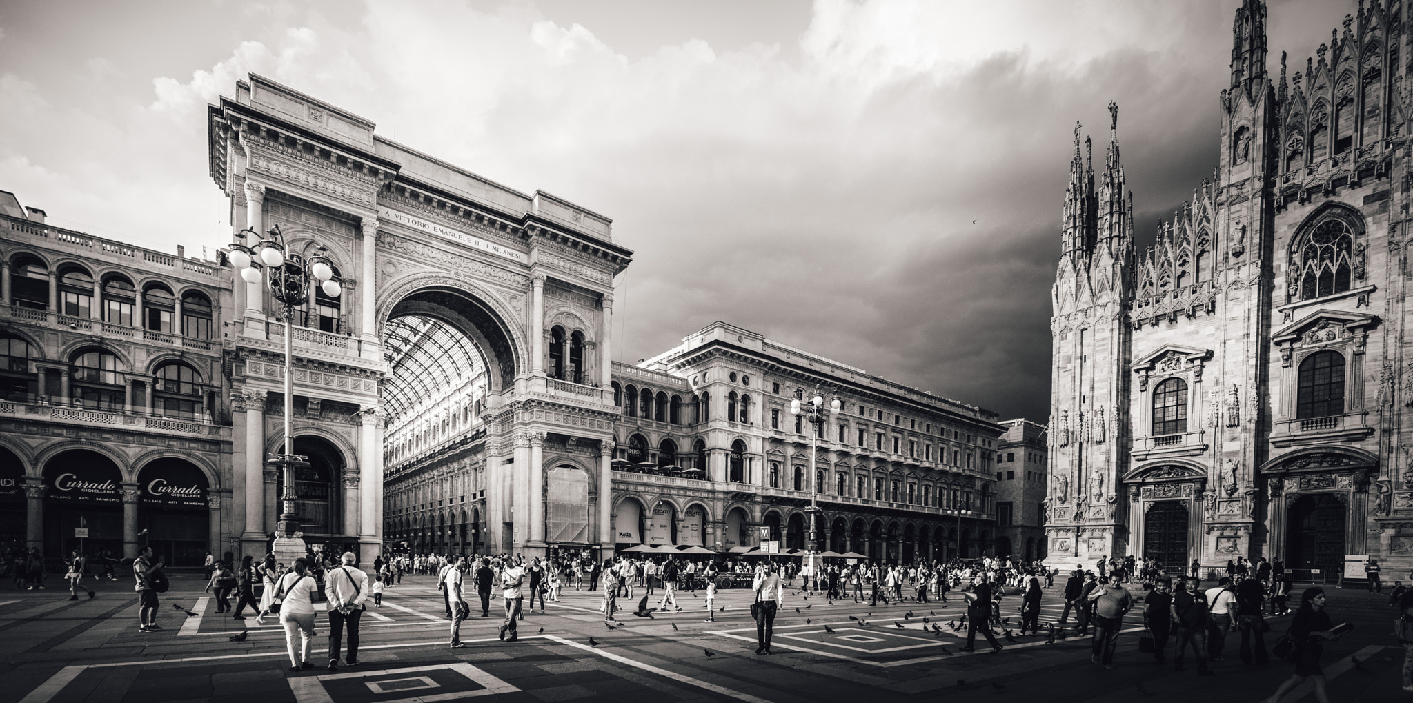 Canon EOS 5D Mark II sample photo. Magnificent milan photography