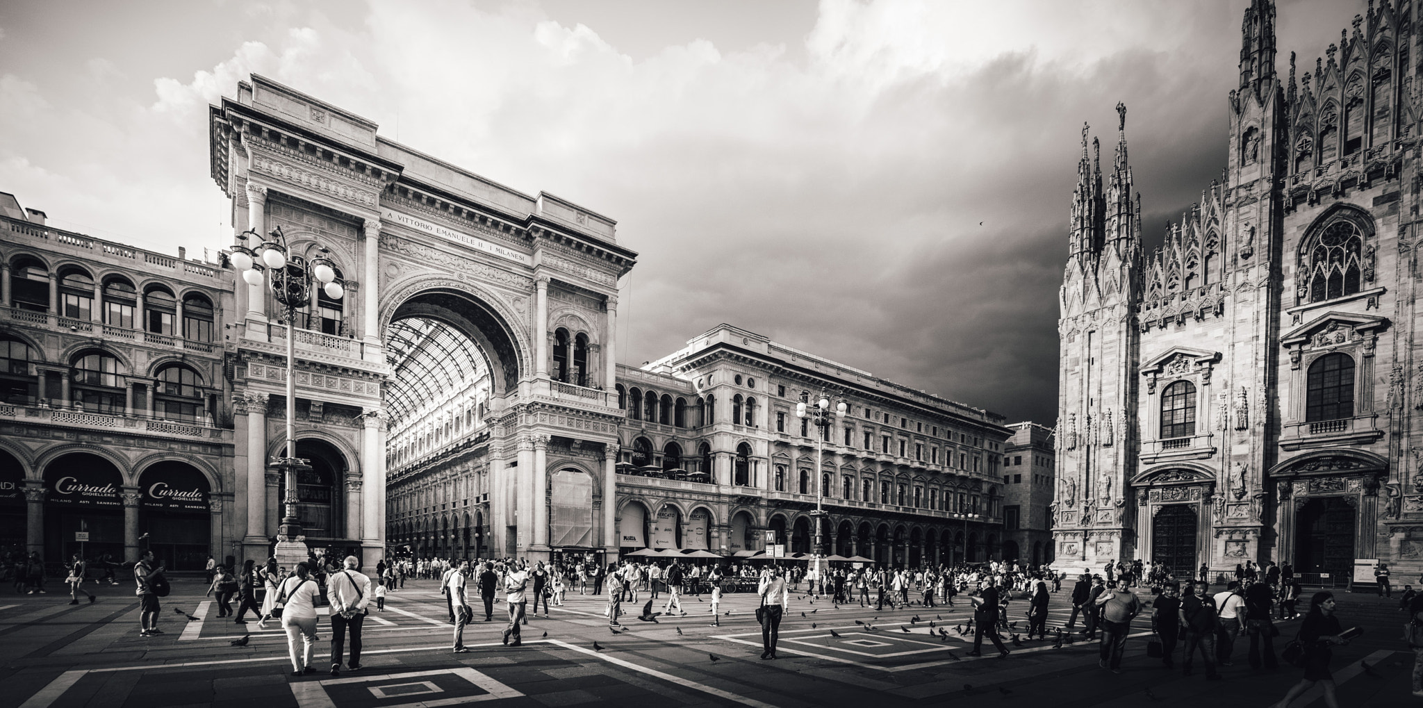 Sigma 24-70mm F2.8 EX DG Macro sample photo. Magnificent milan photography