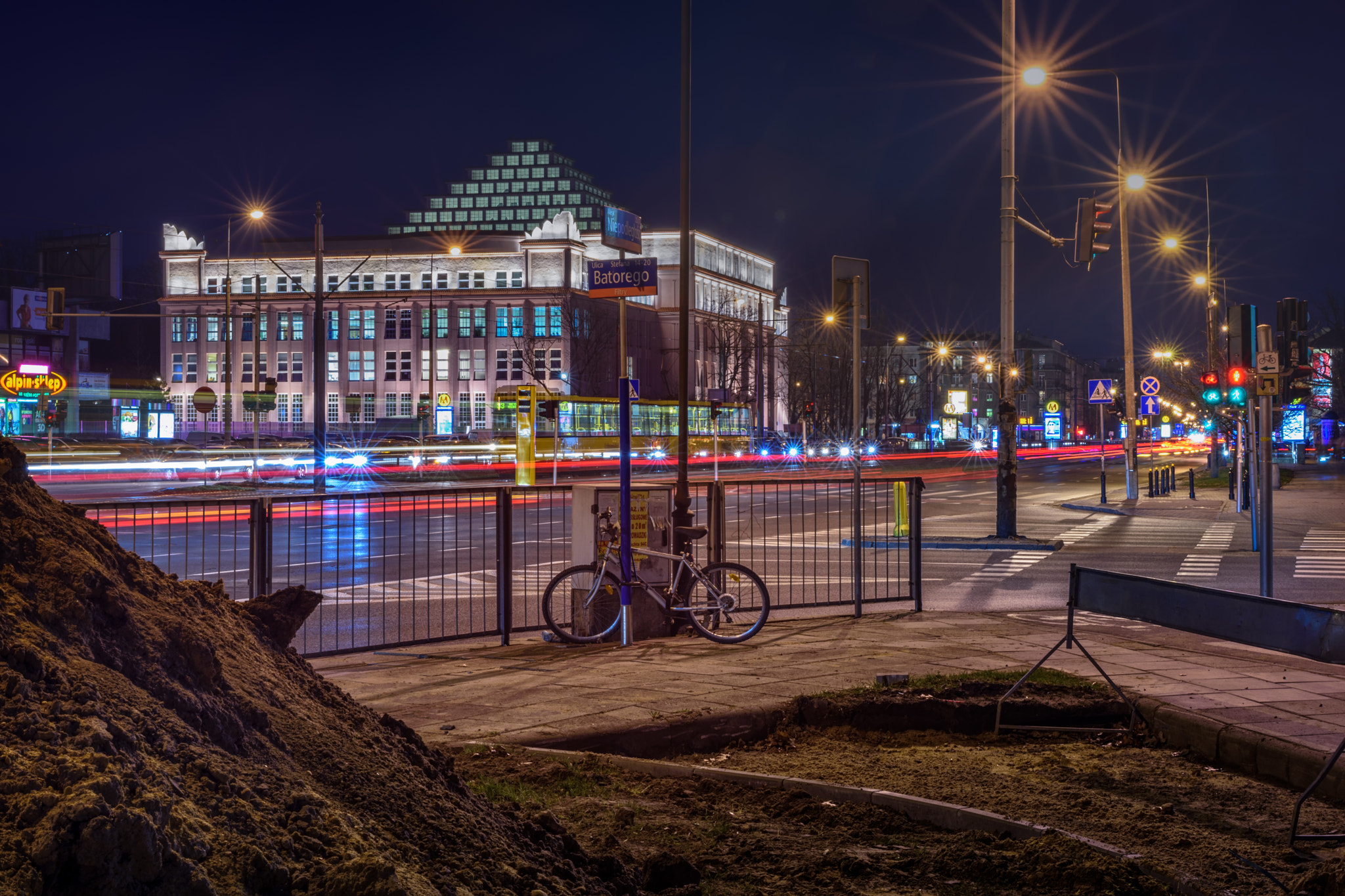 Nikon D7200 + Tamron SP 35mm F1.8 Di VC USD sample photo. Warsaw school of economics photography