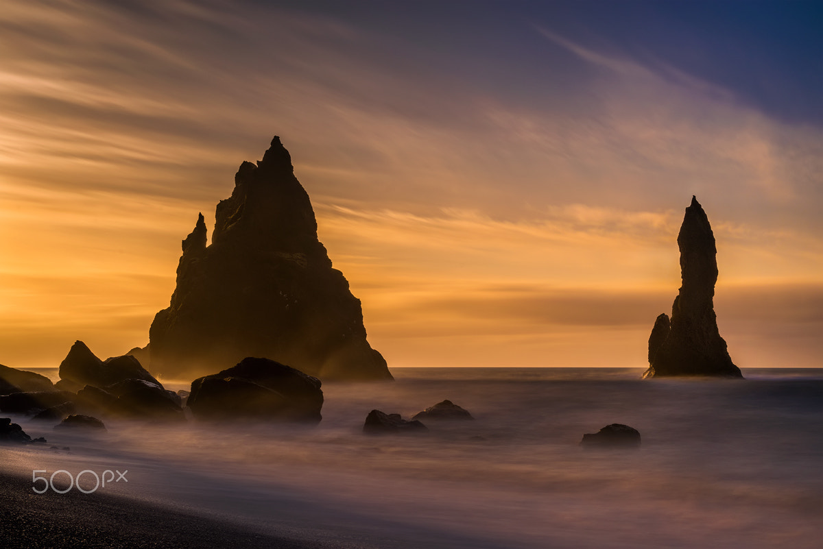 Sony a7R + Sony FE 24-240mm F3.5-6.3 OSS sample photo. Reynisdrangar rocks photography