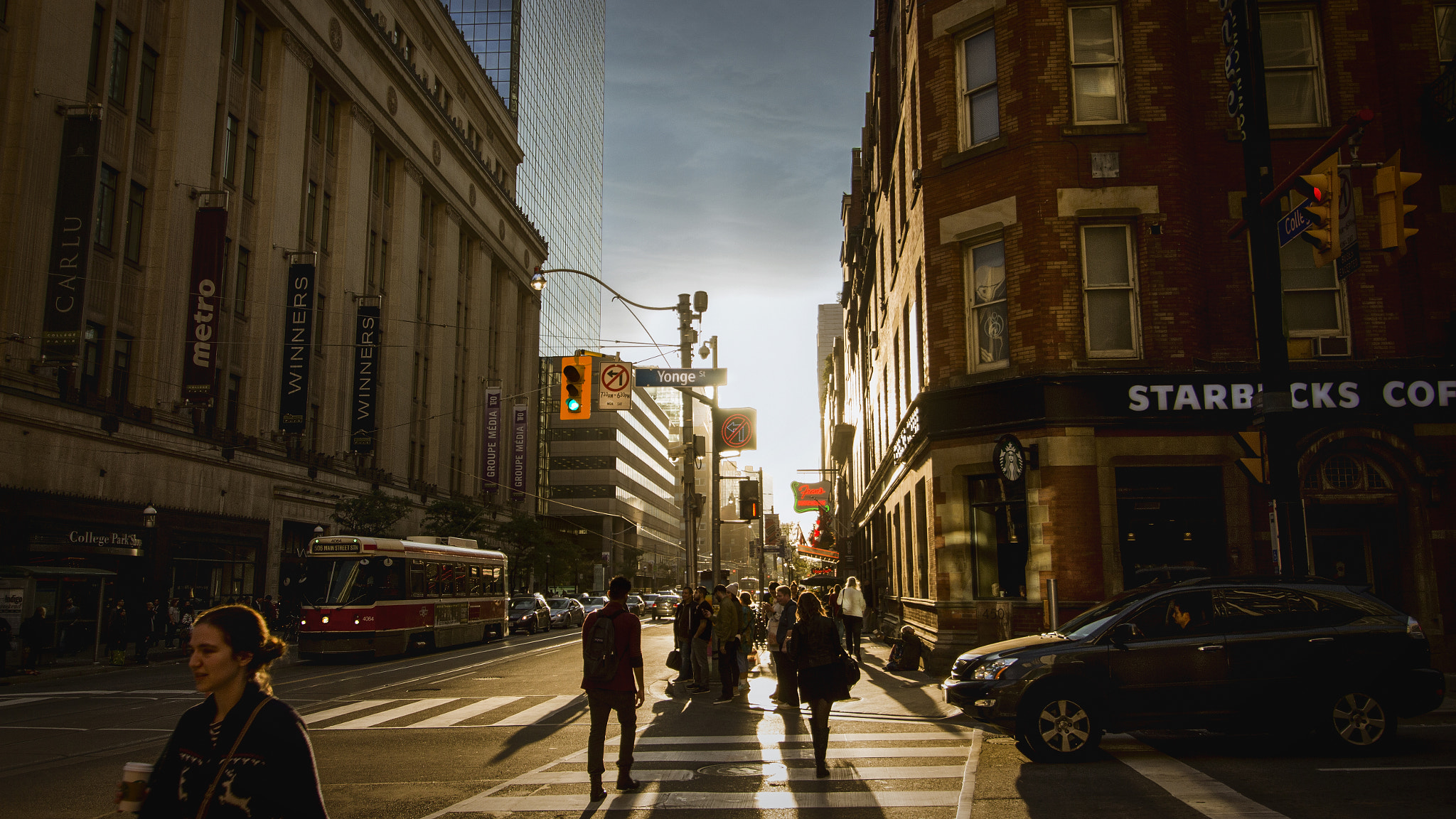 Canon EOS 700D (EOS Rebel T5i / EOS Kiss X7i) sample photo. Yonge and college photography