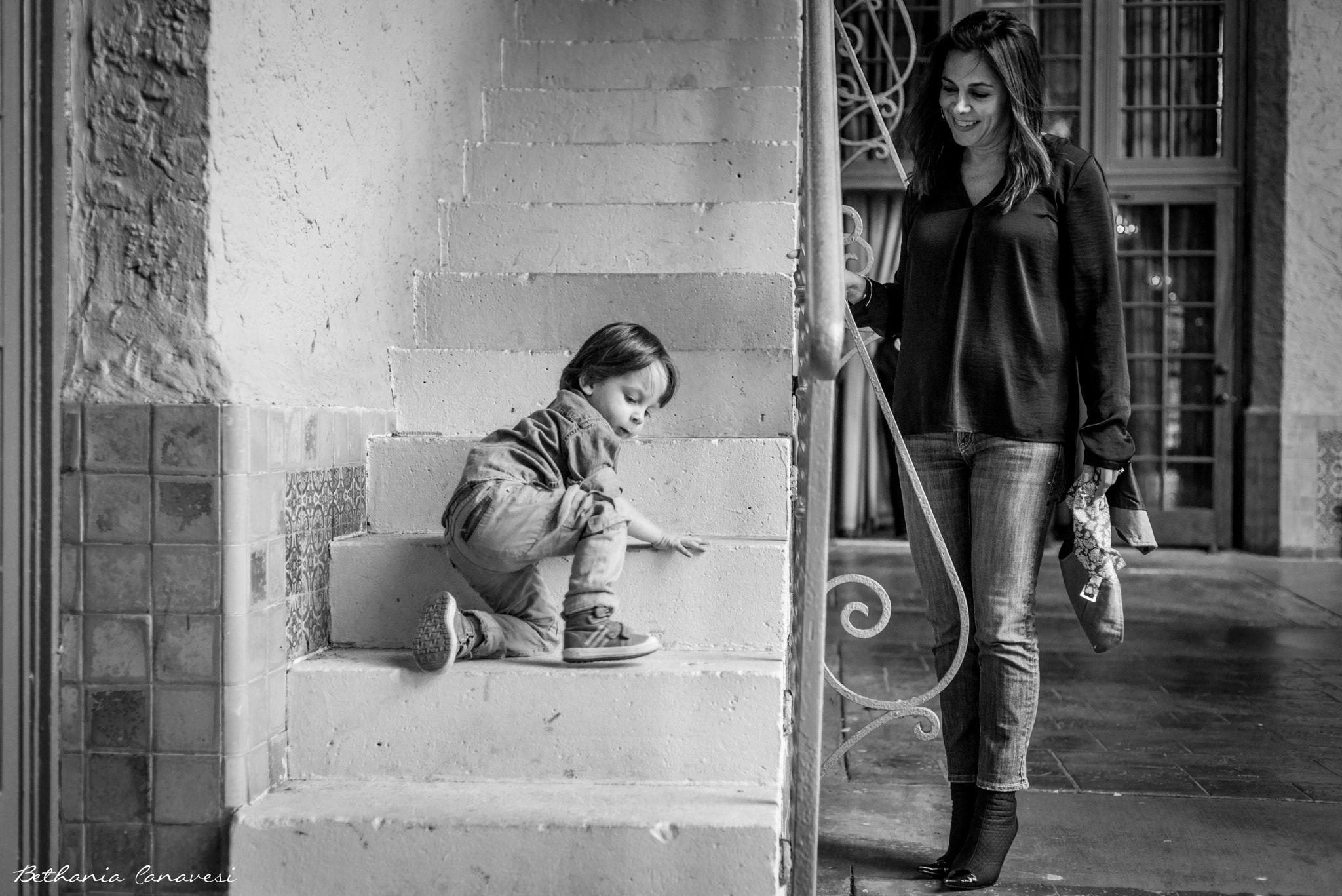 Nikon D750 + Nikon AF Nikkor 50mm F1.8D sample photo. Watching stairs photography