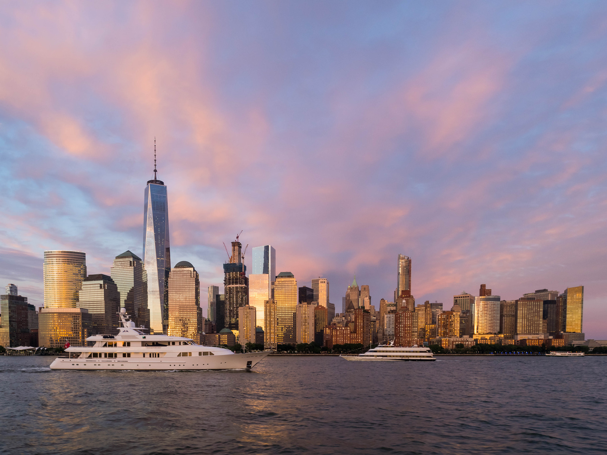 Olympus PEN-F sample photo. Twilight over manhattan skyline photography