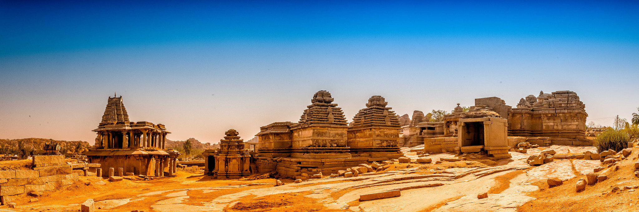 Nikon D600 + Sigma 24-70mm F2.8 EX DG HSM sample photo. Hemakuta hill shiva temples photography