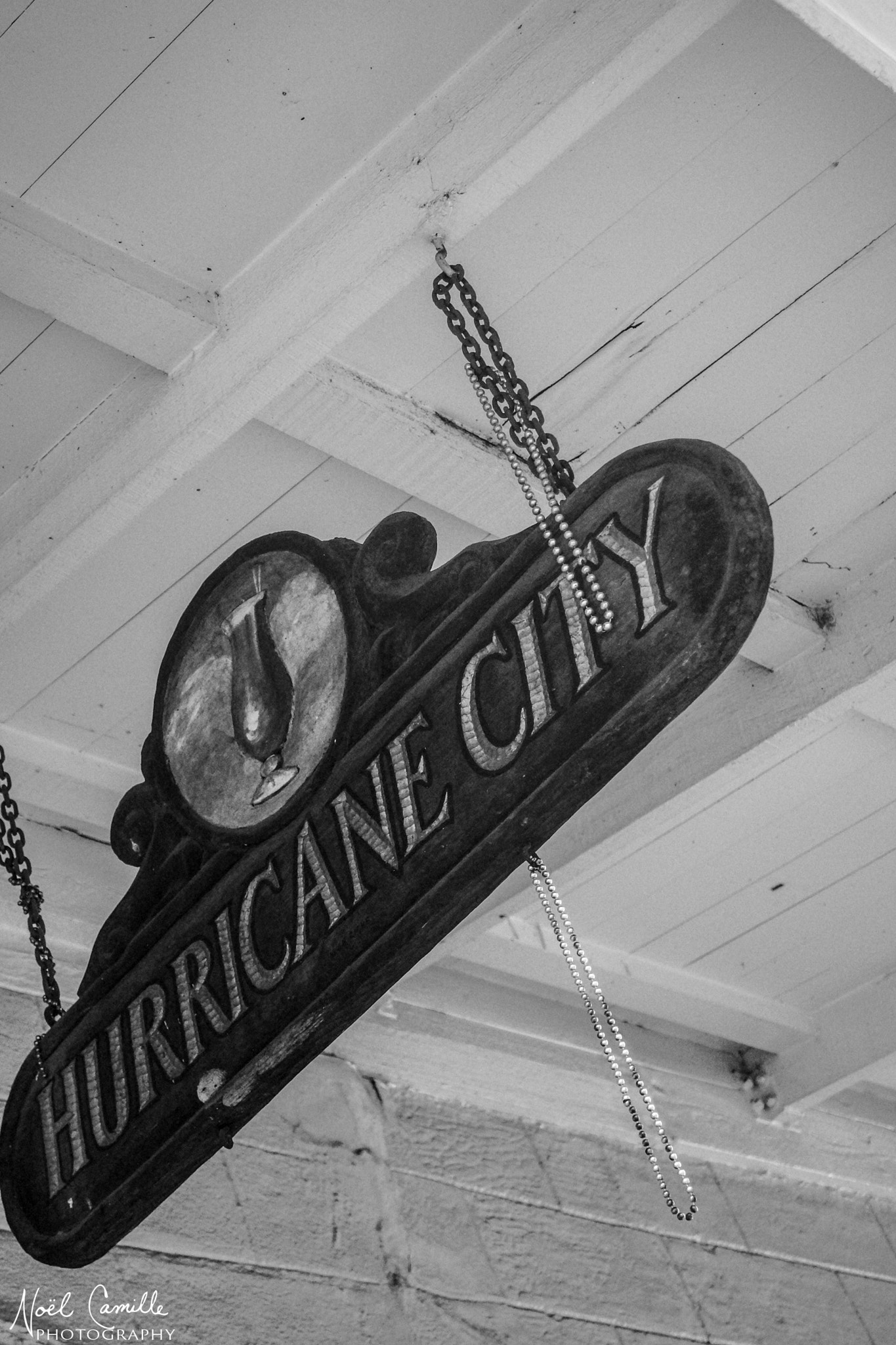 Sony SLT-A65 (SLT-A65V) + Sony DT 18-55mm F3.5-5.6 SAM sample photo. Bar sign photography