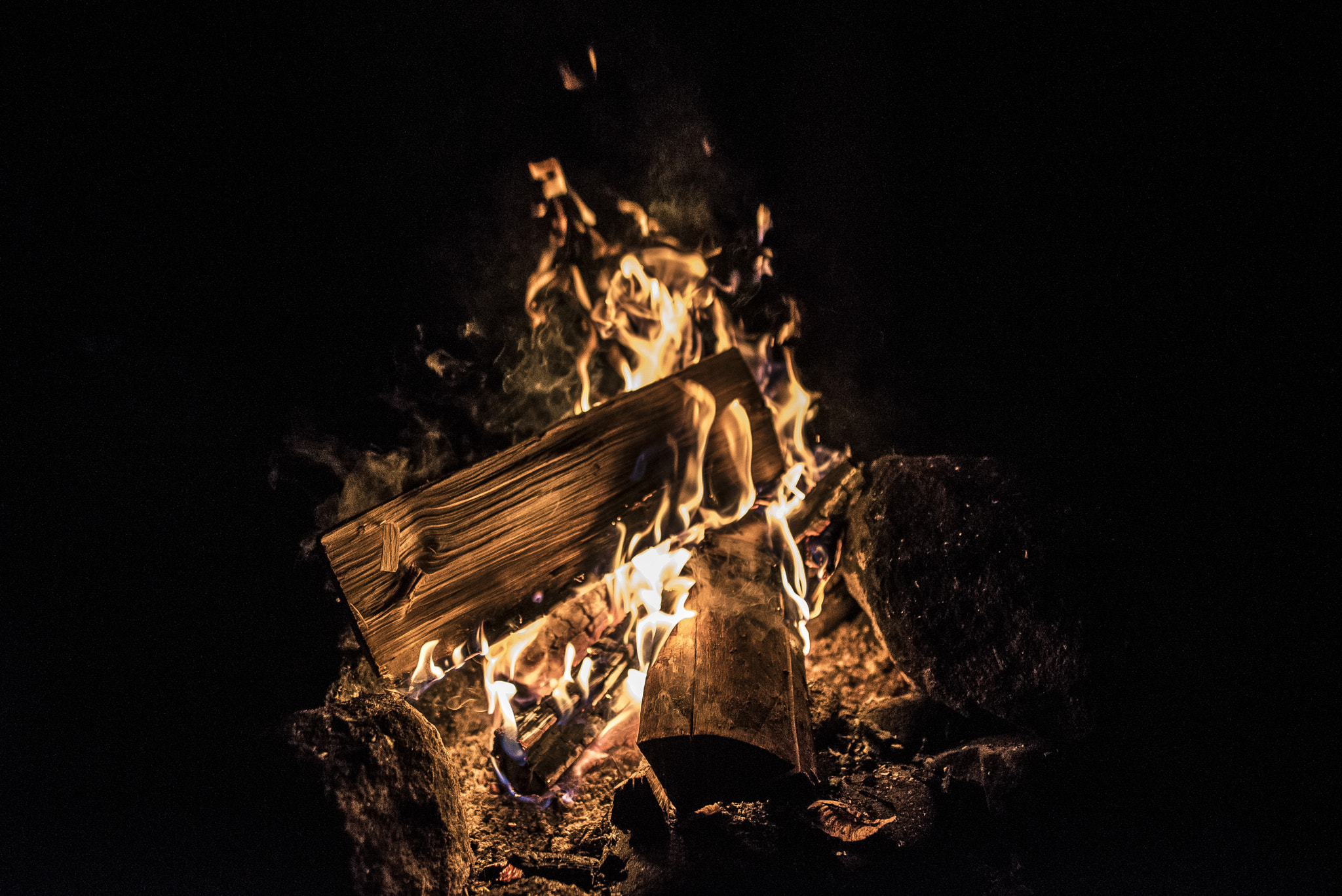 Nikon D750 + Nikon AF-S Nikkor 20mm F1.8G ED sample photo. Fire photography