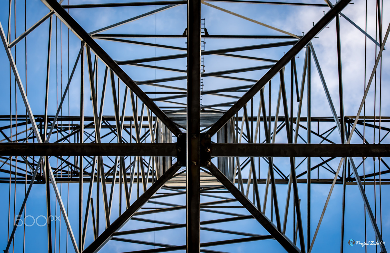 Nikon AF-S Nikkor 70-200mm F2.8G ED VR II sample photo. 500kv tower photography