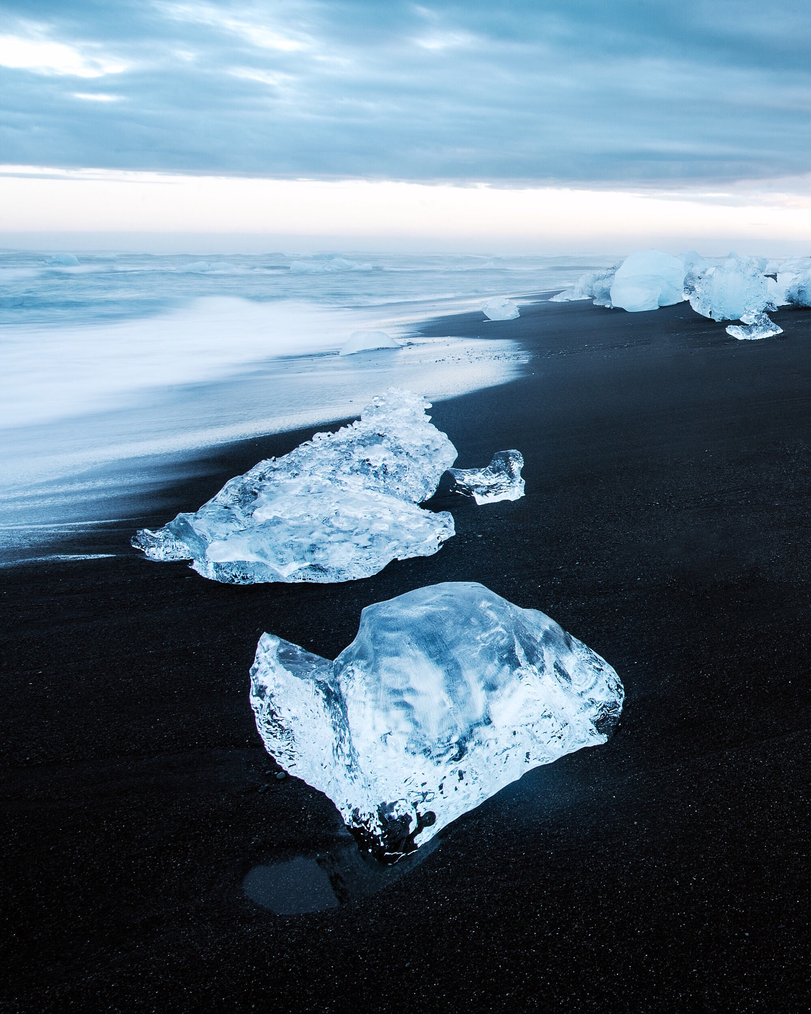 Nikon D4 + Nikon AF-S Nikkor 20mm F1.8G ED sample photo. Jokulsarlon. glacier lagoon. iceland. photography