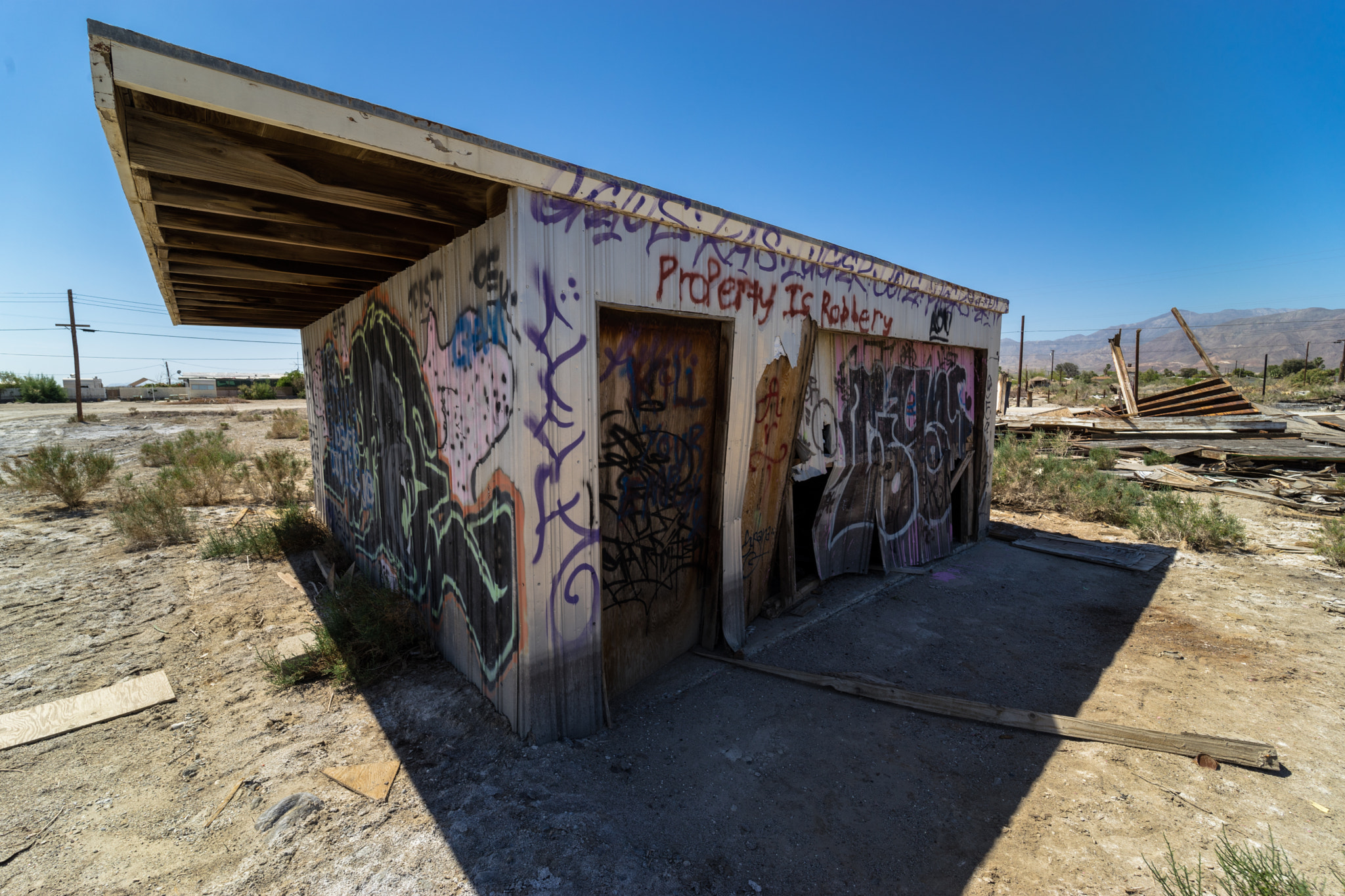 Samyang AF 14mm F2.8 FE sample photo. Property is robbery photography