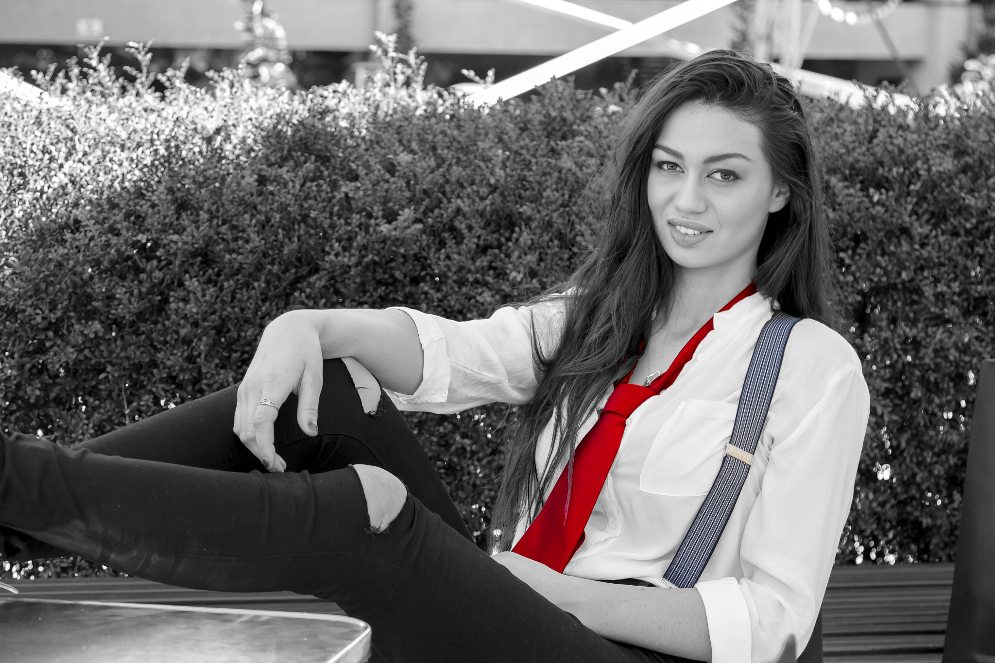 Canon EOS 650D (EOS Rebel T4i / EOS Kiss X6i) + Canon EF 24-105mm F4L IS USM sample photo. Black and white with red tie. photography