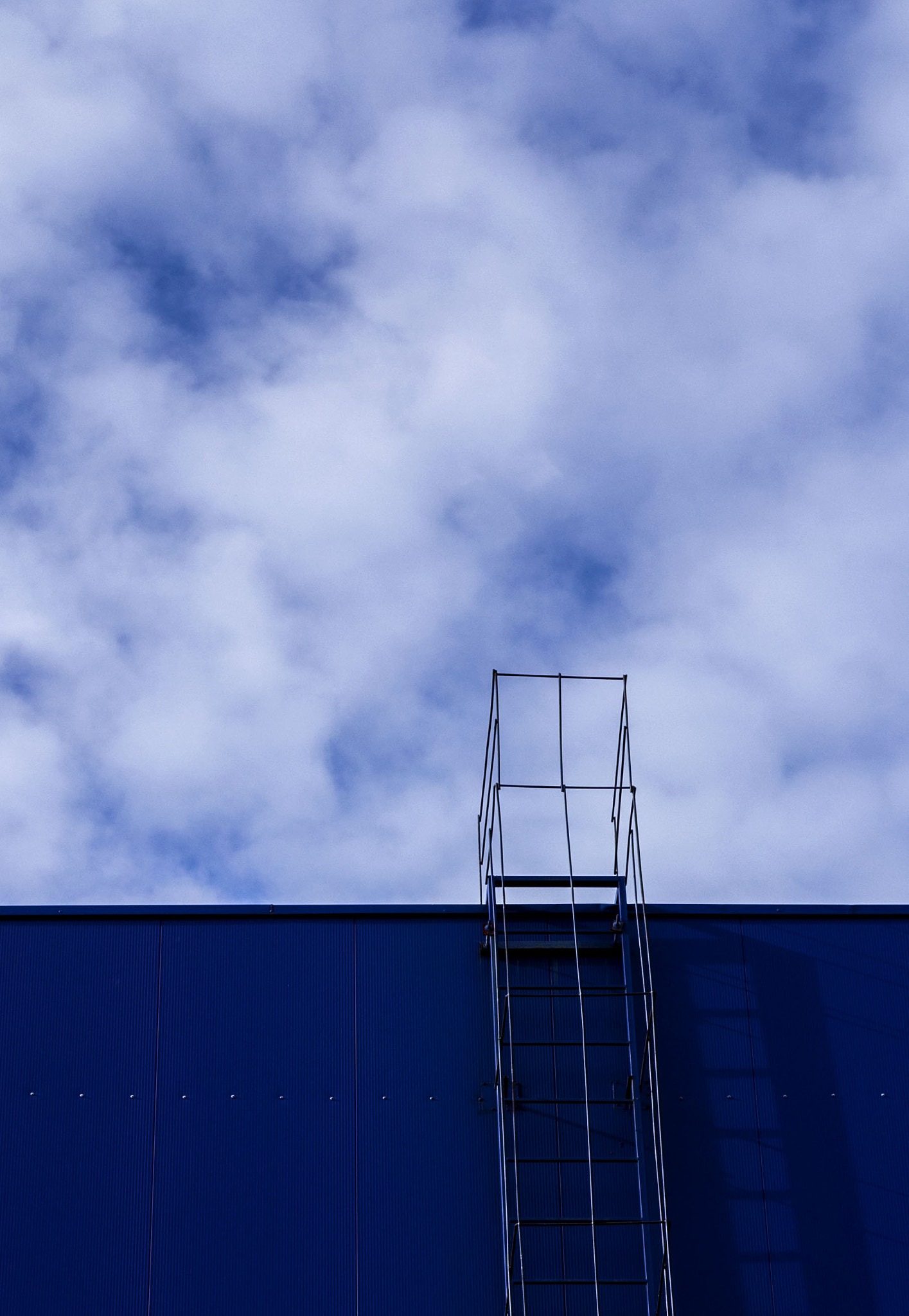 Tamron SP AF 17-50mm F2.8 XR Di II LD Aspherical (IF) sample photo. #18 #minimal photography