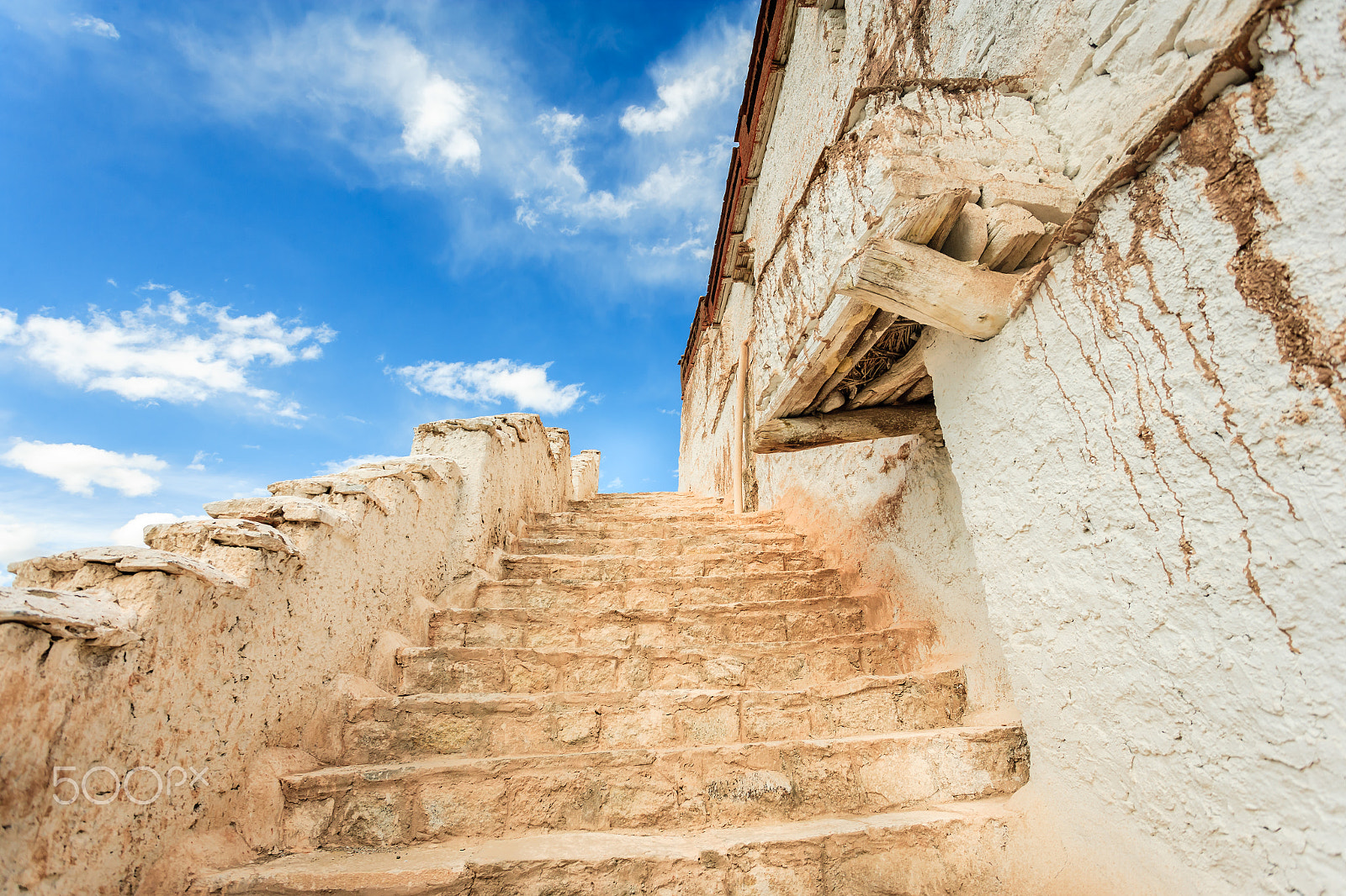 Canon EF 17-40mm F4L USM sample photo. Haven stairs fallow the light photography