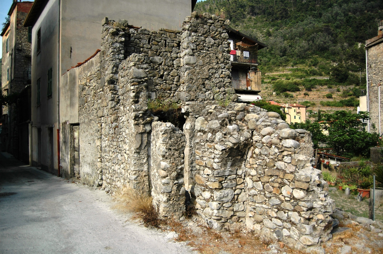 Nikon D70 sample photo. Torri inferiore frazione di ventimiglia (im) val bevera photography