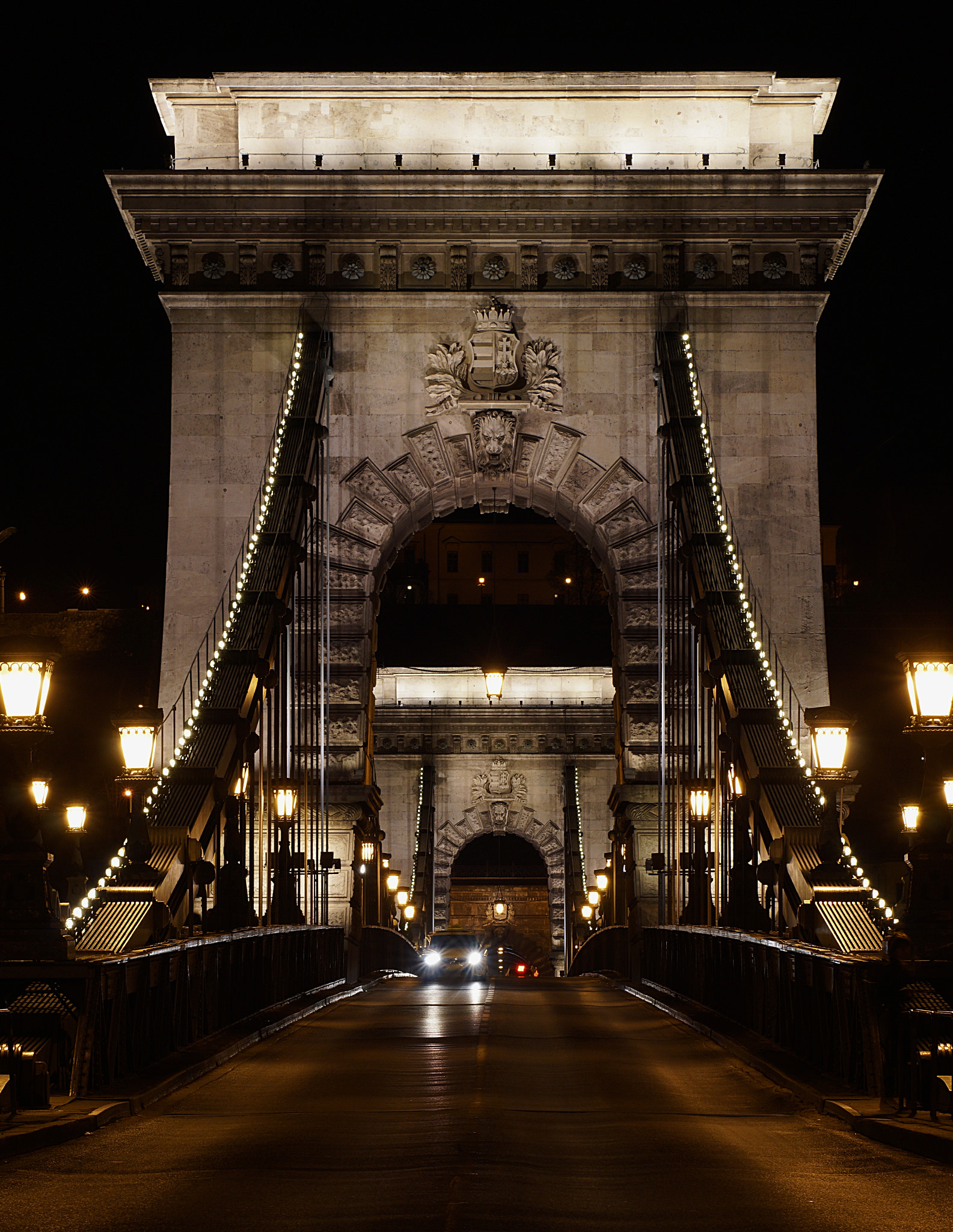 Sony SLT-A68 sample photo. Chain bridge, budapest photography