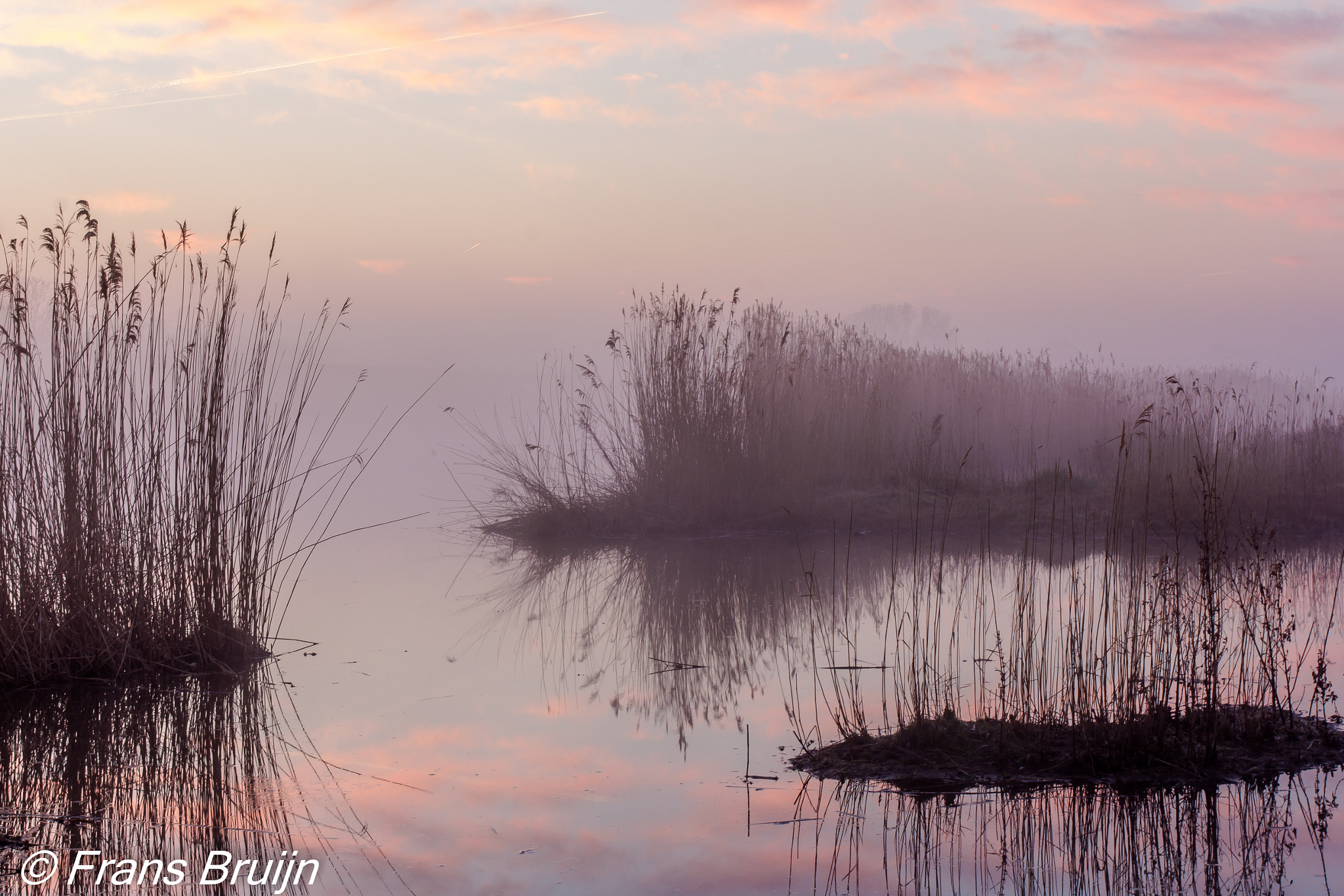 Canon EOS 60D + Canon EF 17-40mm F4L USM sample photo. Mistery photography