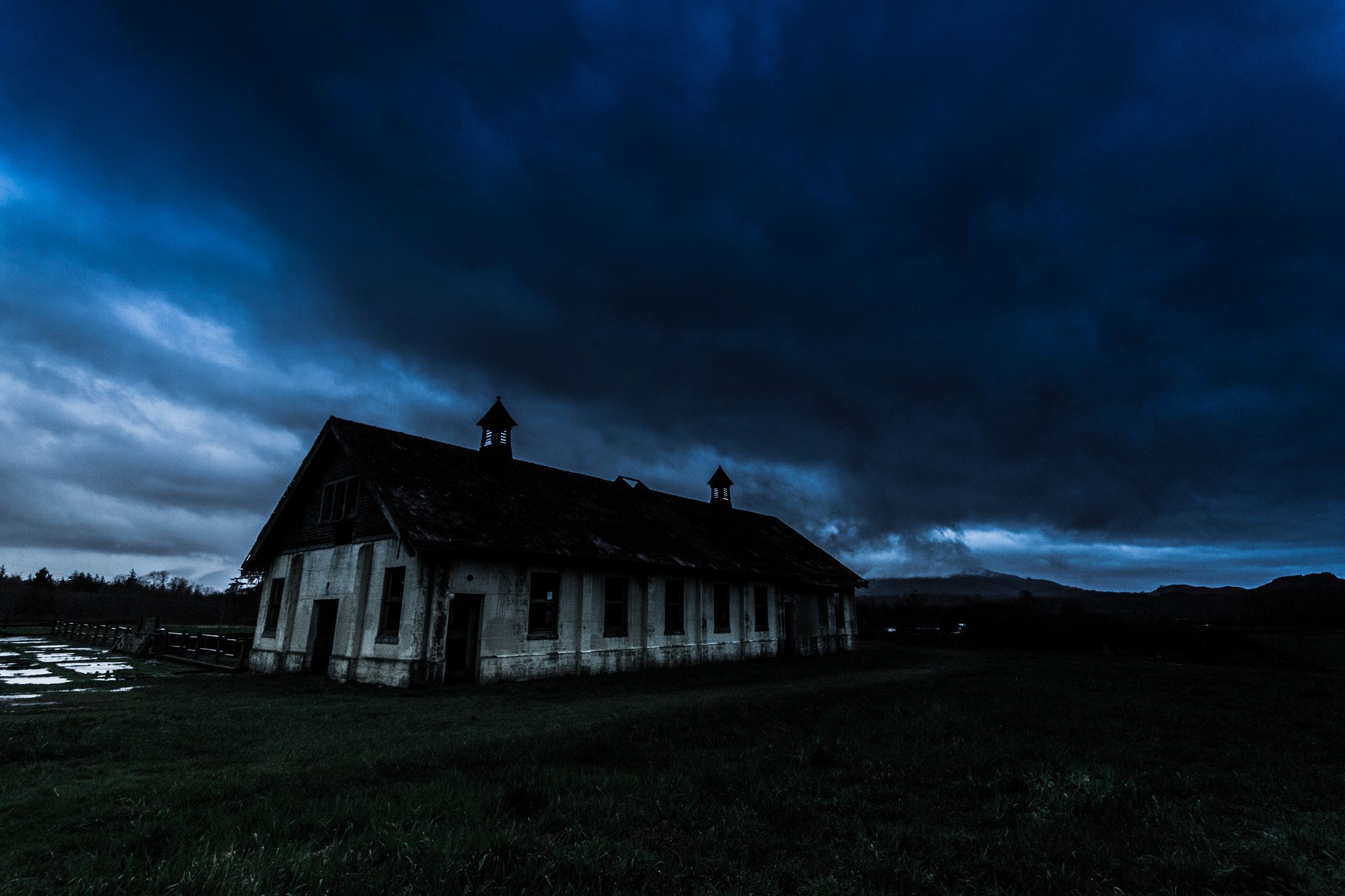 Canon EOS 50D + Sigma 10-20mm F4-5.6 EX DC HSM sample photo. Church looking photography