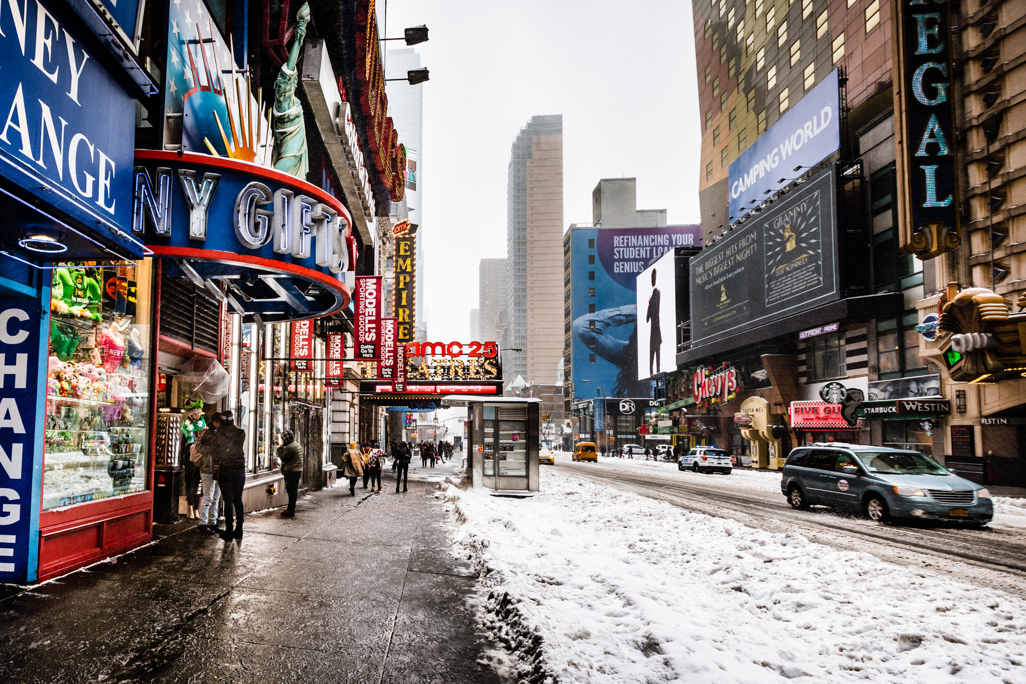 Canon EOS 5DS R + Canon EF 16-35mm F2.8L II USM sample photo. "42th street" photography