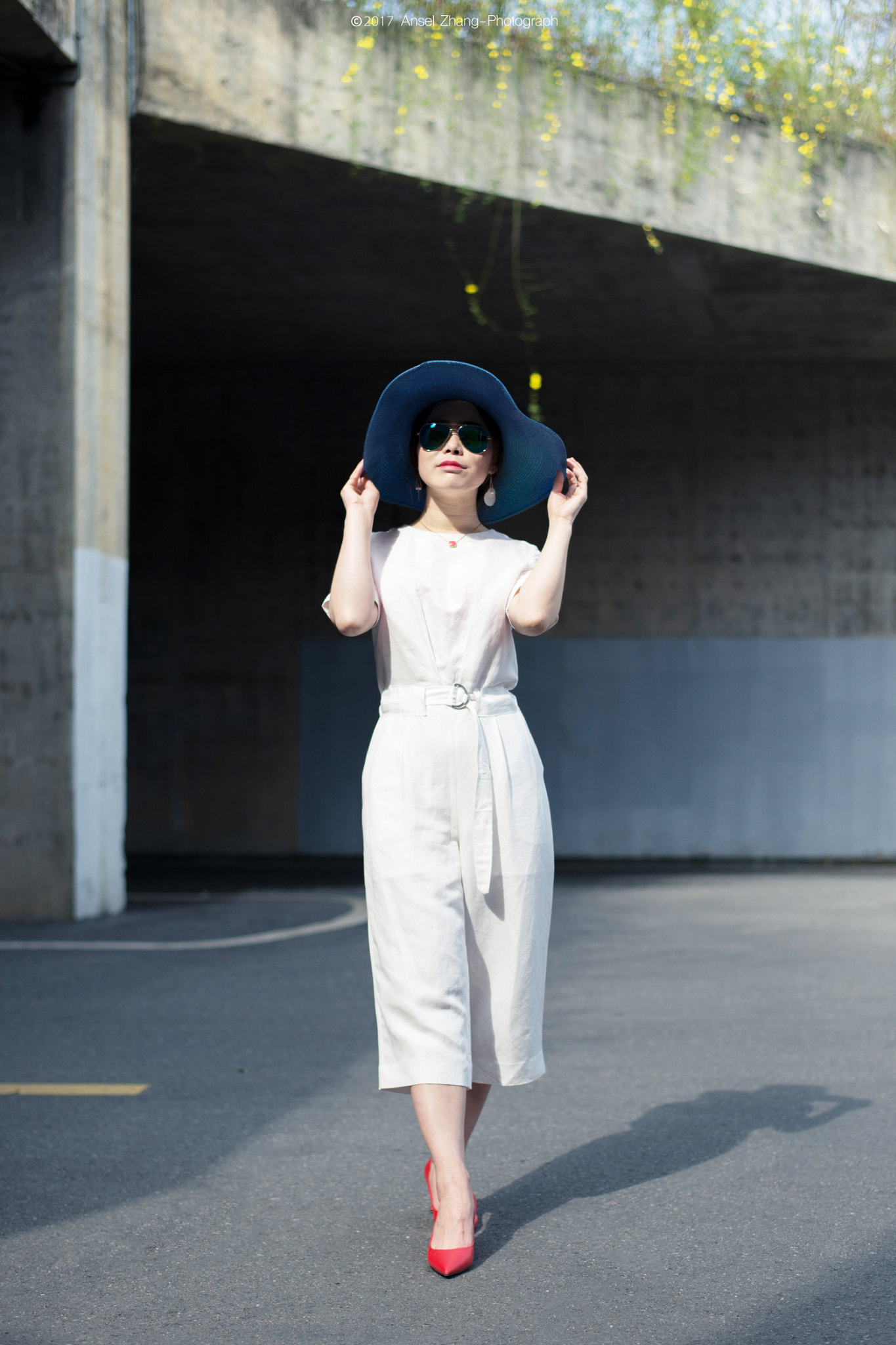 Nikon D610 + Nikon AF-S Nikkor 50mm F1.8G sample photo. Under the sun photography