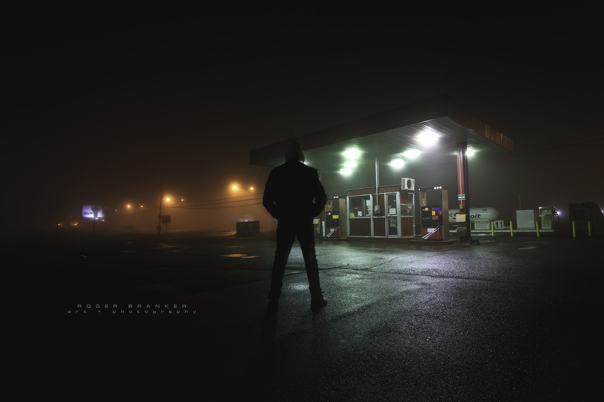 Canon EOS 7D sample photo. Foggy night photography