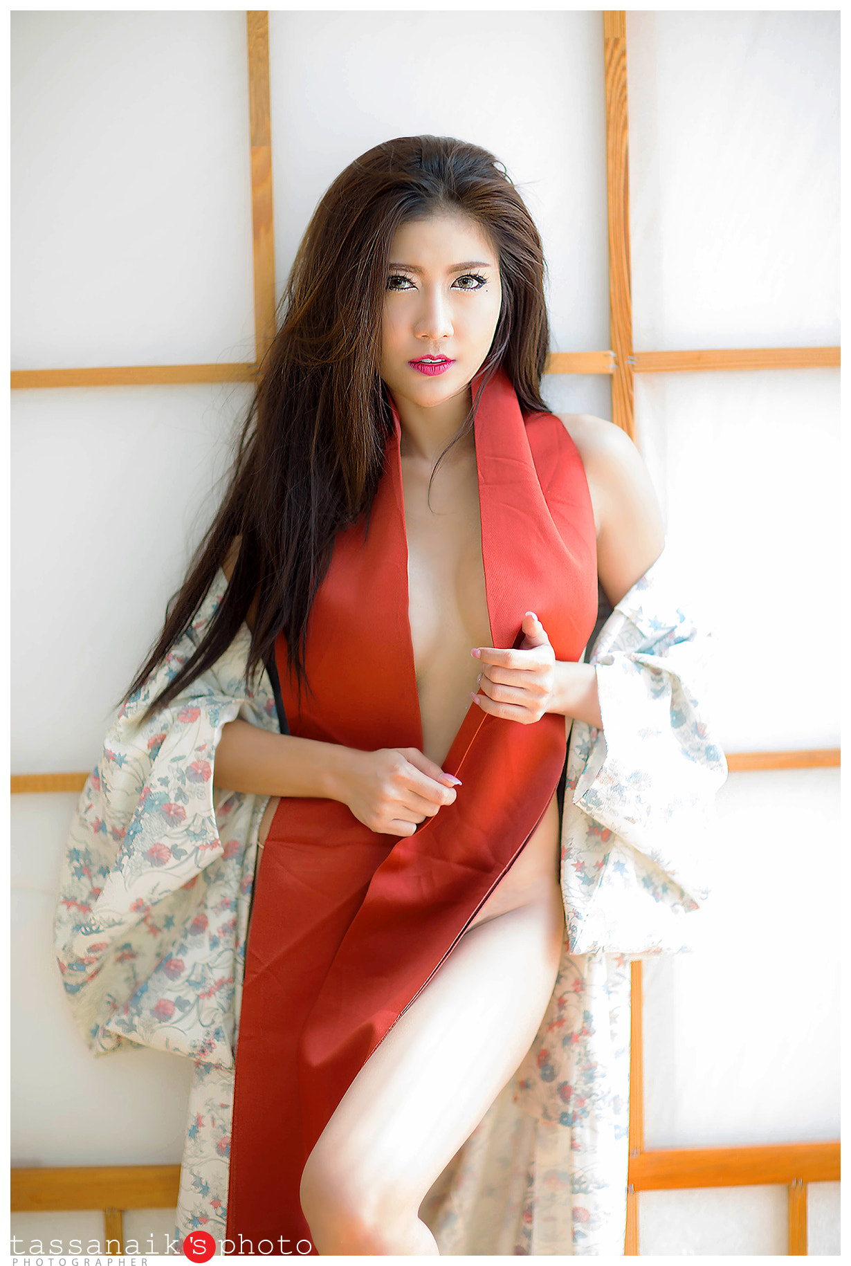 Canon EOS 6D + Canon EF 85mm F1.2L II USM sample photo. Unfold kimono. photography