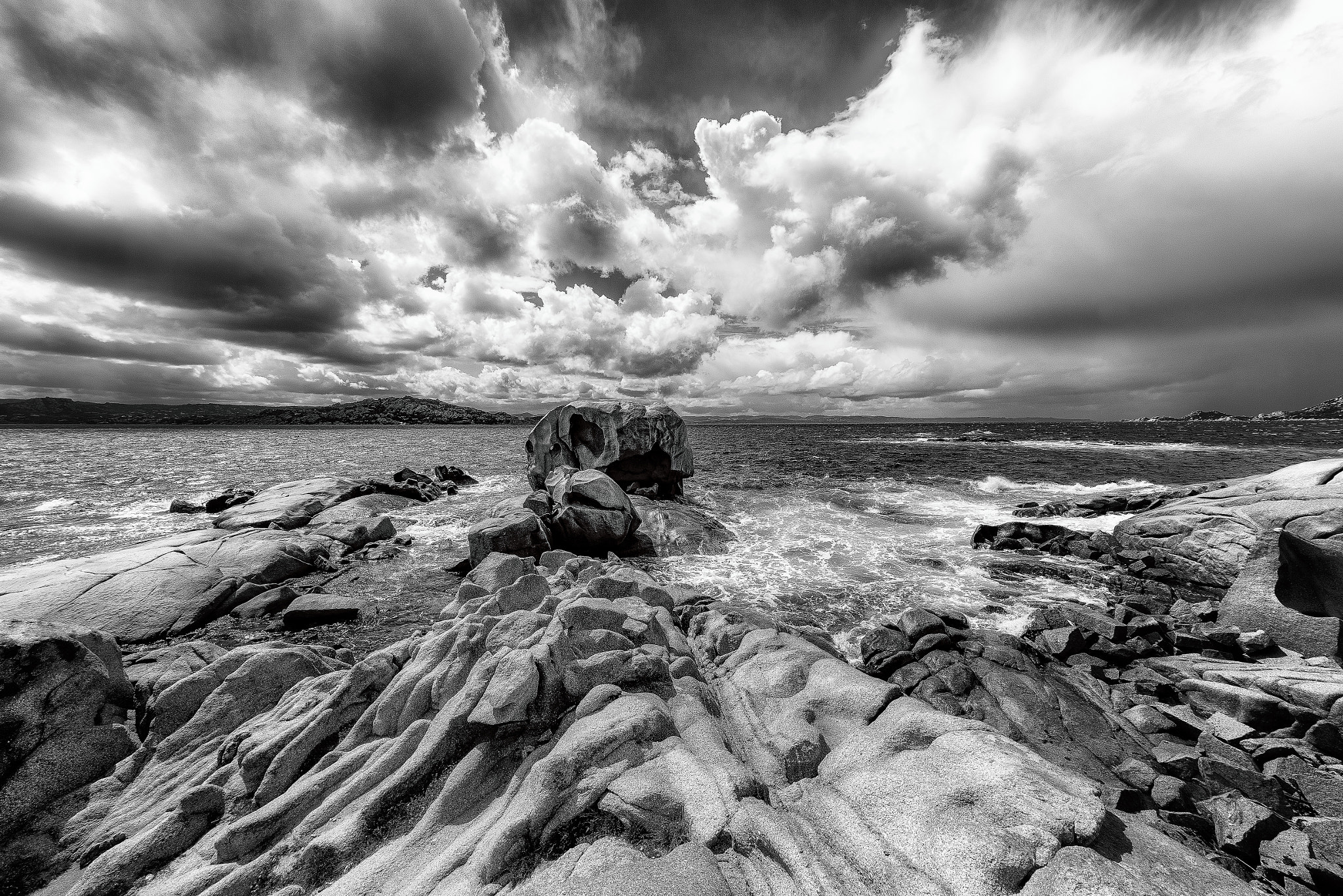 Nikon AF-S Nikkor 14-24mm F2.8G ED sample photo. La maddalena (sardinia) photography