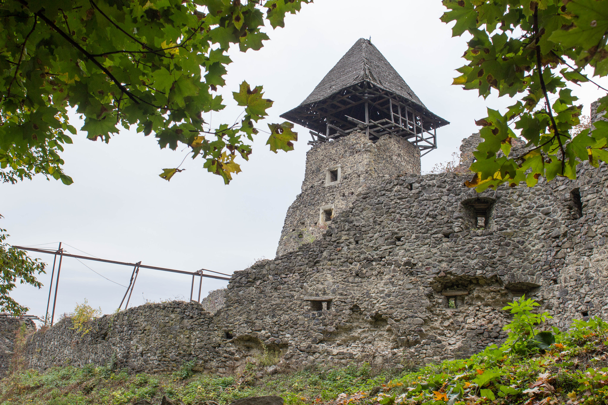 Canon EOS 600D (Rebel EOS T3i / EOS Kiss X5) + Canon EF 24mm F2.8 IS USM sample photo. Nevytsky castle photography