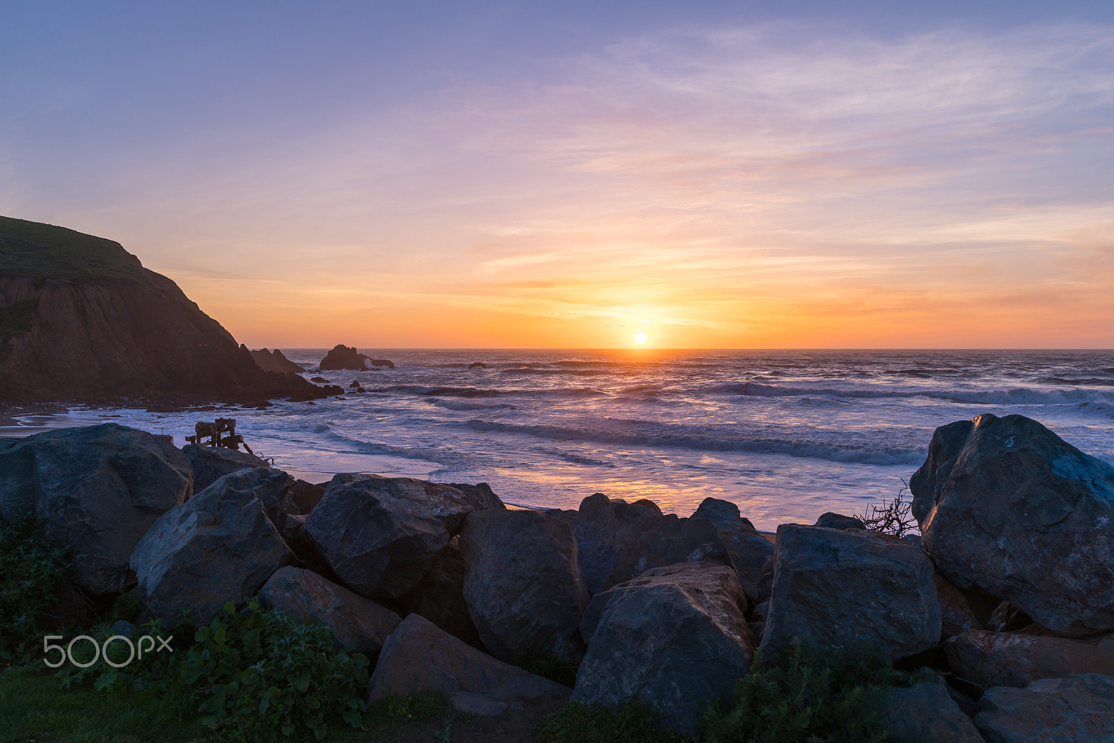 Canon EF 24-70mm F2.8L II USM sample photo. Sunset at mori point photography